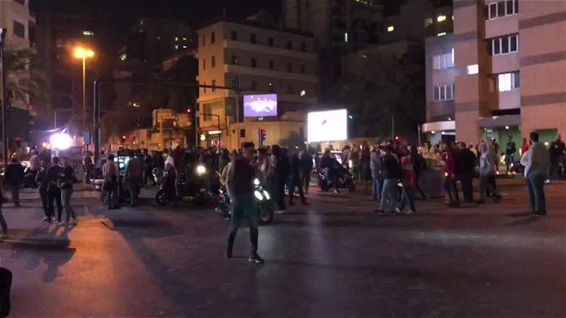 فيديوهات تُظهر قطع الطريق عند جسر الرينغ