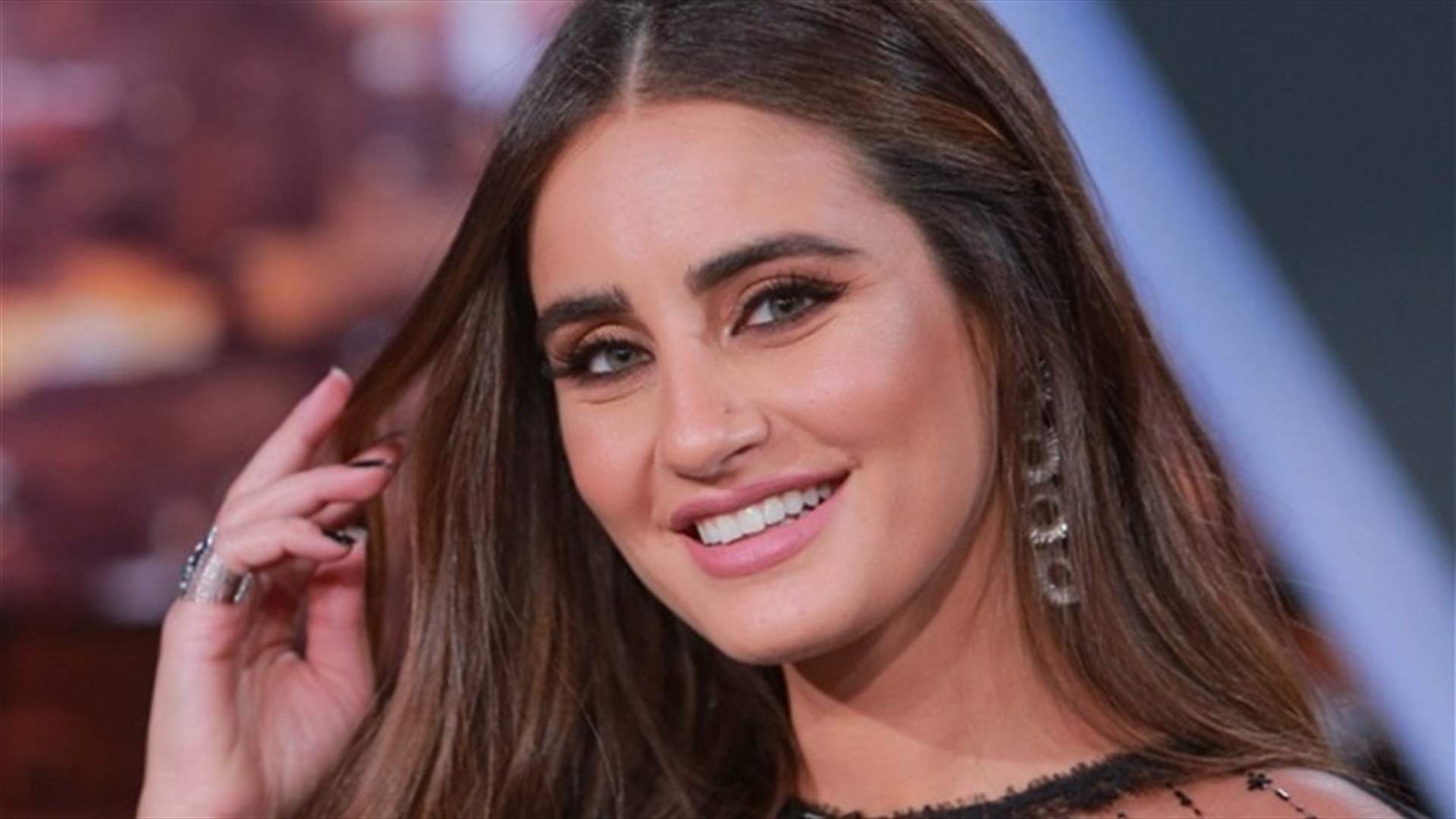 إيميه صياح  في شهور حملها الاخيرة:&quot;عندما لا تعد ملابسكِ تلائمكِ...&quot;