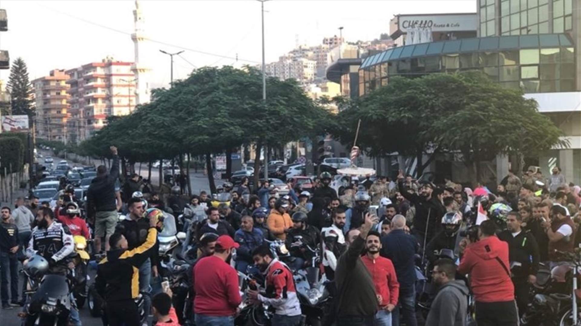 مسيرة دراجات جابت شوارع صيدا مطالبة بوقف قرار حظر تجوالها