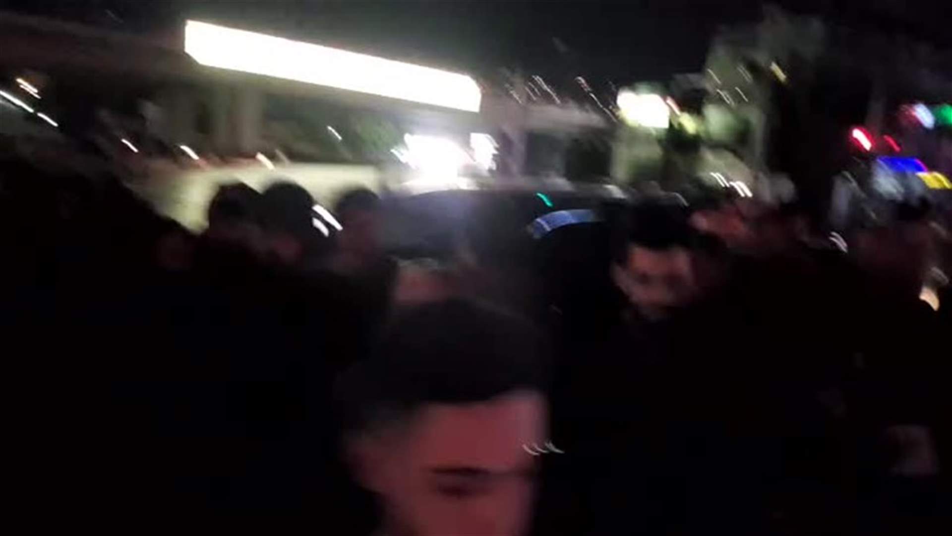 قطع طريق الشيفروليه (فيديو)