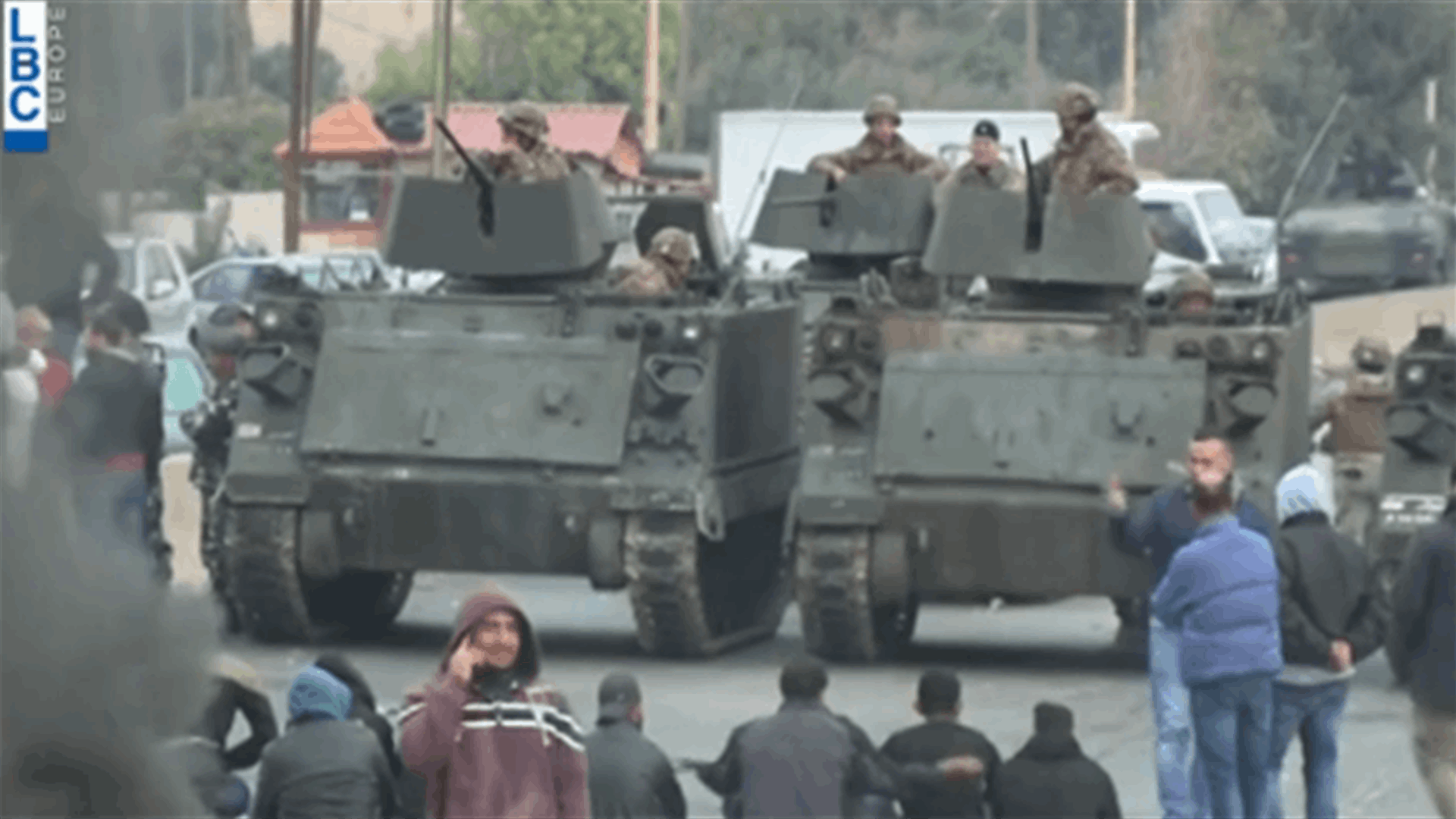 Army forces attempt to reopen al-Bahsas highway (Video)
