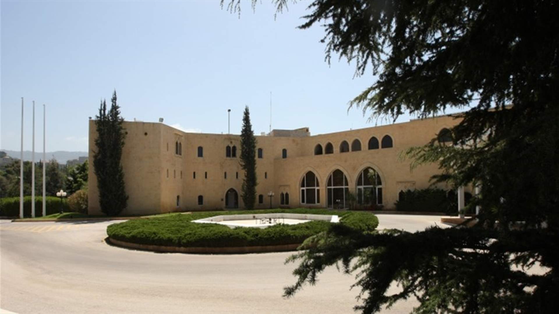 الاستشارات النيابية المُلزمة الخميس؟