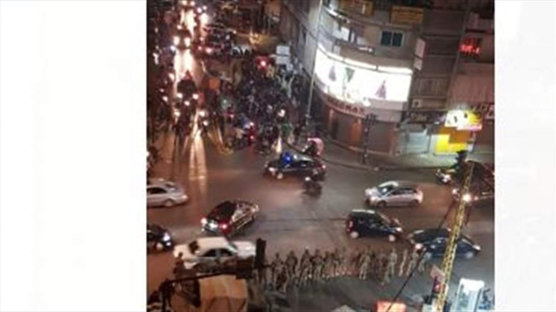 تدابير للجيش في محيط عين الرمانة - الشياح منعا لحصول اى احتكاك بين الاهالي (فيديو)