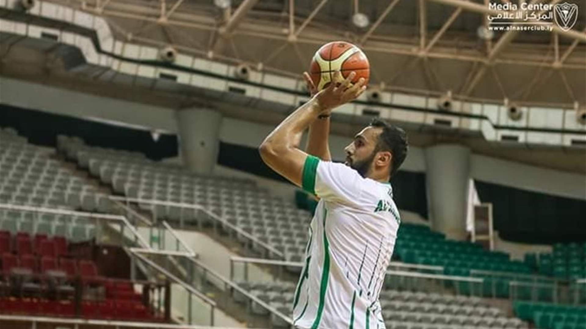 علي حيدر يقدم مباراة كبيرة في إفتتاح البطولة الأندية الأفريقية بكرة السلة