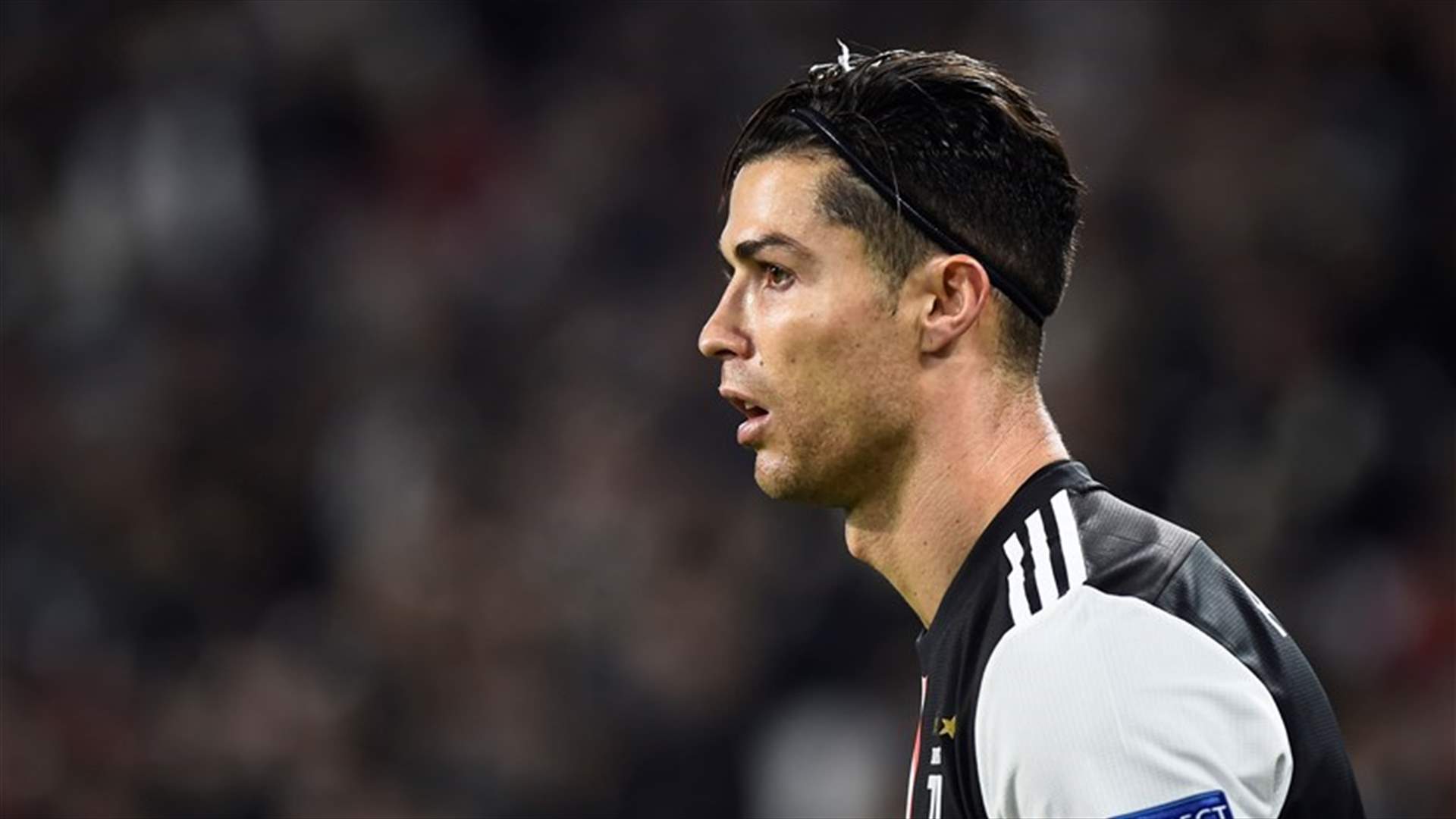 كريستيانو رونالدو يظهر بشكل غريب في مباراة جوفنتوس واتلتيكو مدريد (صور)