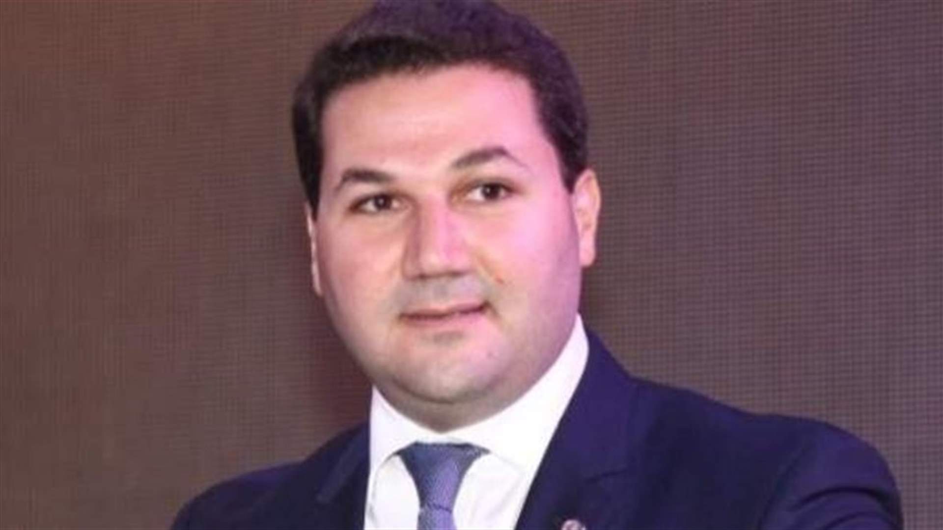 نديم الجميّل يغرد عن سفر وزير الخارجية المستقيل الى بودابست...