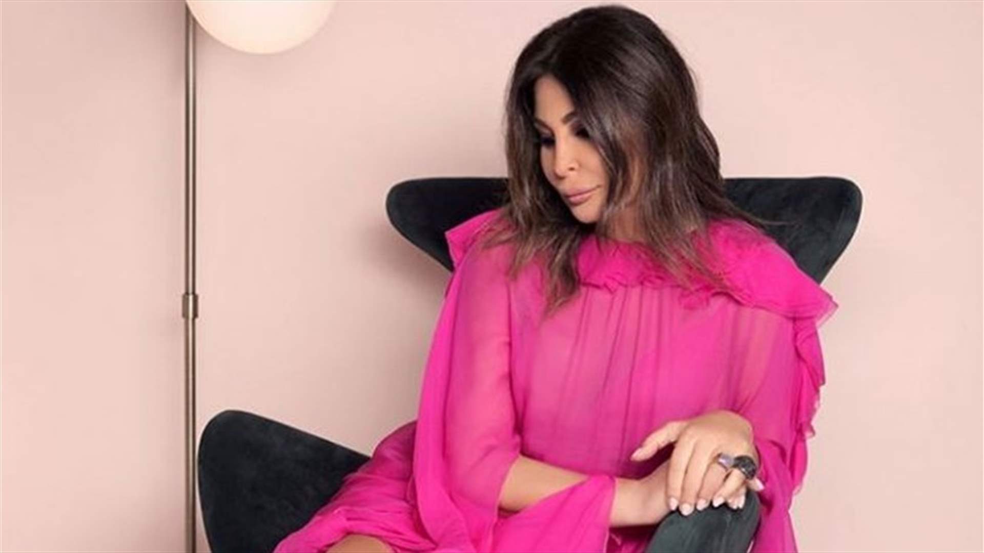 جمهور إليسا غاضب من مي العيدان.. هل سخرت من رقصها؟
