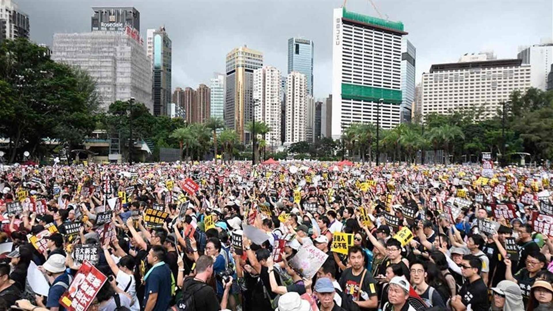 Hong Kong police fire tear gas as thousands take to the streets in fresh wave of protests