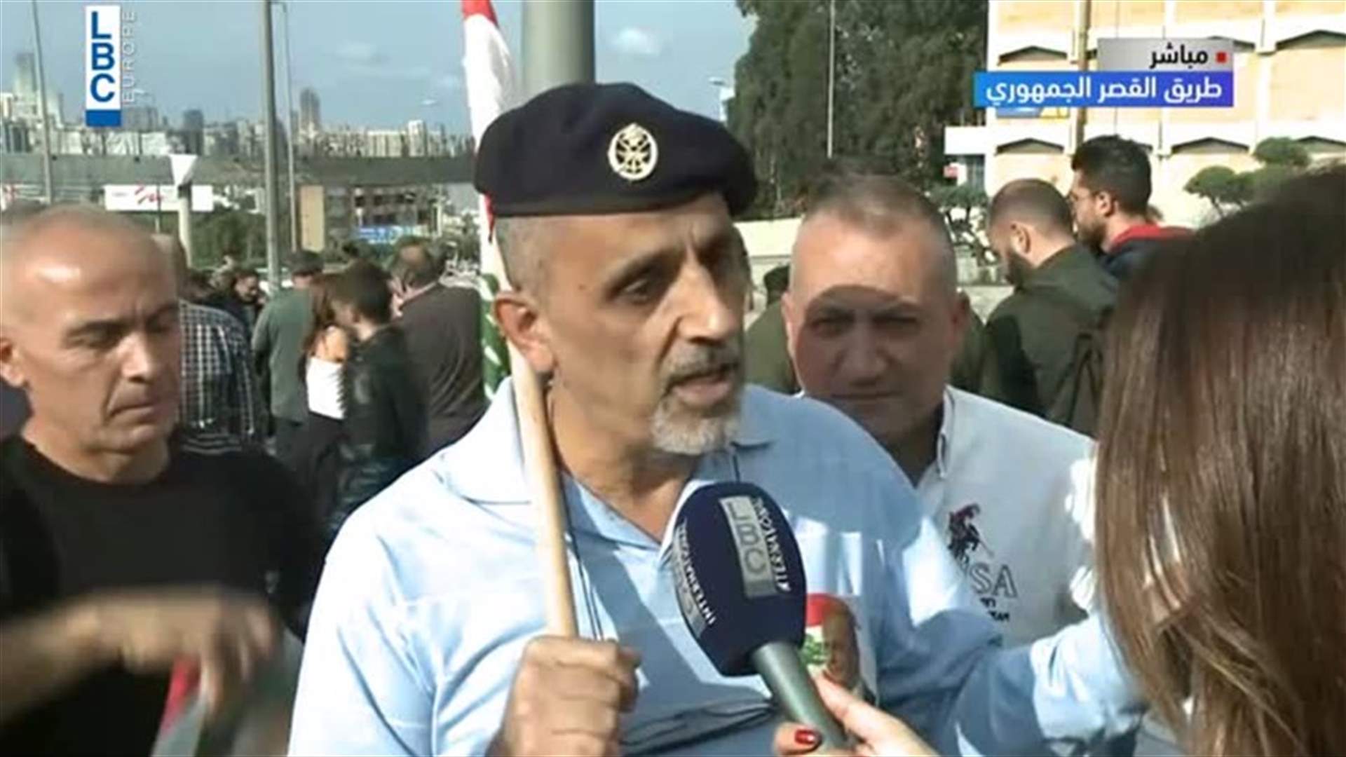 Aoun supporters stage protest on road leading to Baabda palace amid security measures (Video)