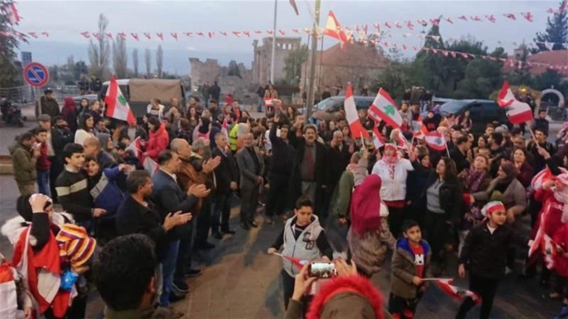 Baalbek protesters continue movements in Mutran Square