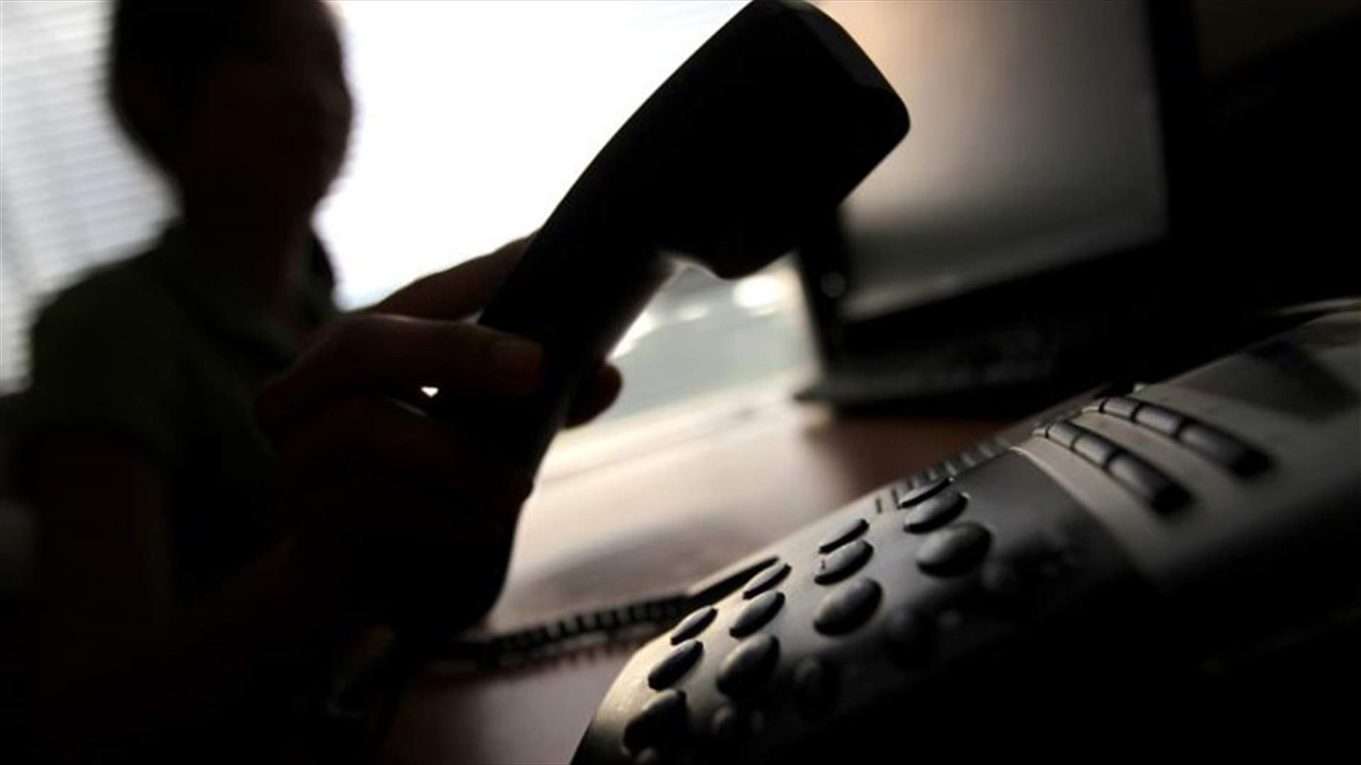 إلقاء القبض على مسن اتصل بخدمة العملاء 24 ألف مرة!