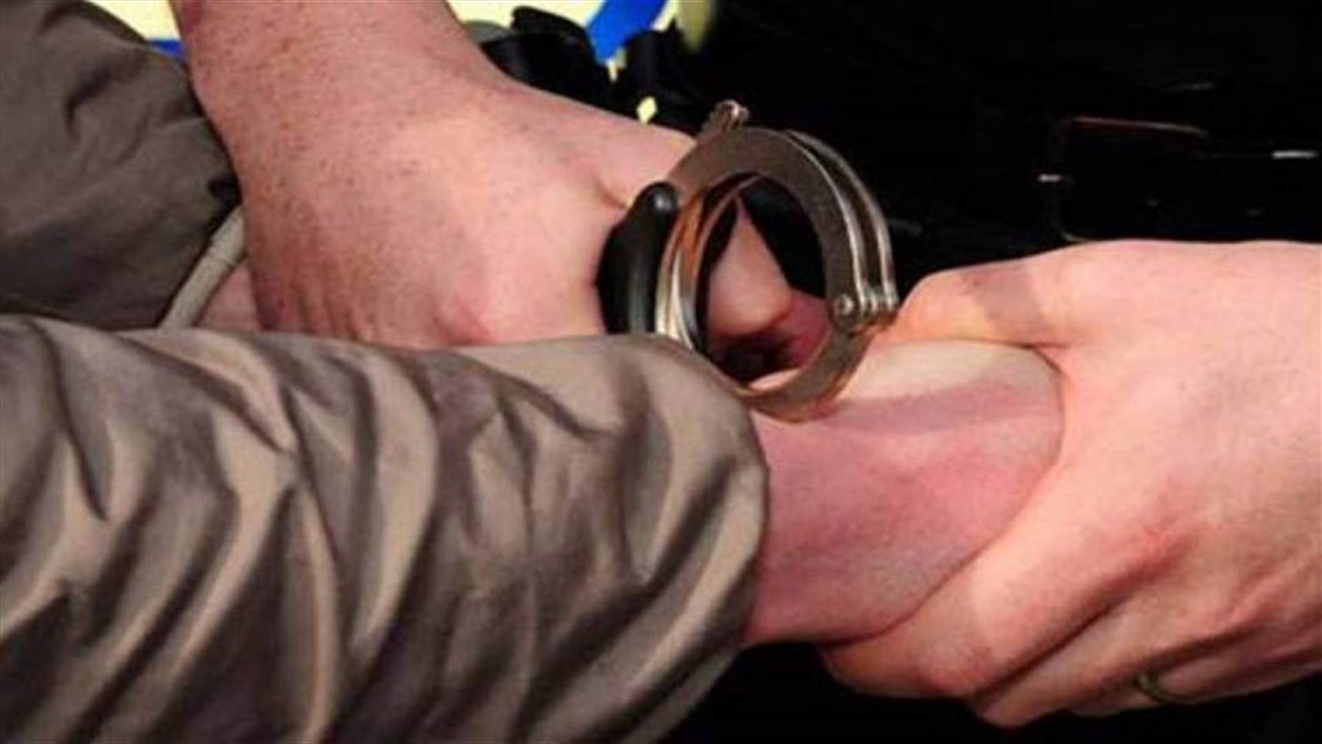 وسيط  بعمليات تهريب سيارات من لبنان إلى سوريا... بقبضة قوى الأمن