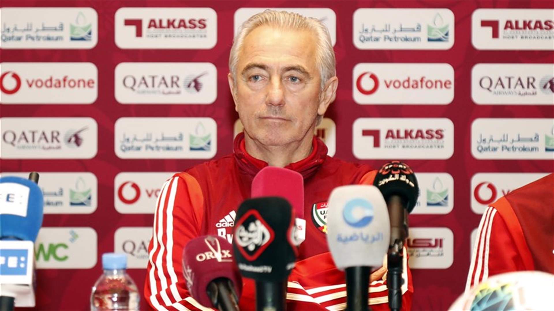 الاتحاد الإماراتي لكرة القدم يستغني عن خدمات مدرب المنتخب الهولندي بيرت فان مارفيك