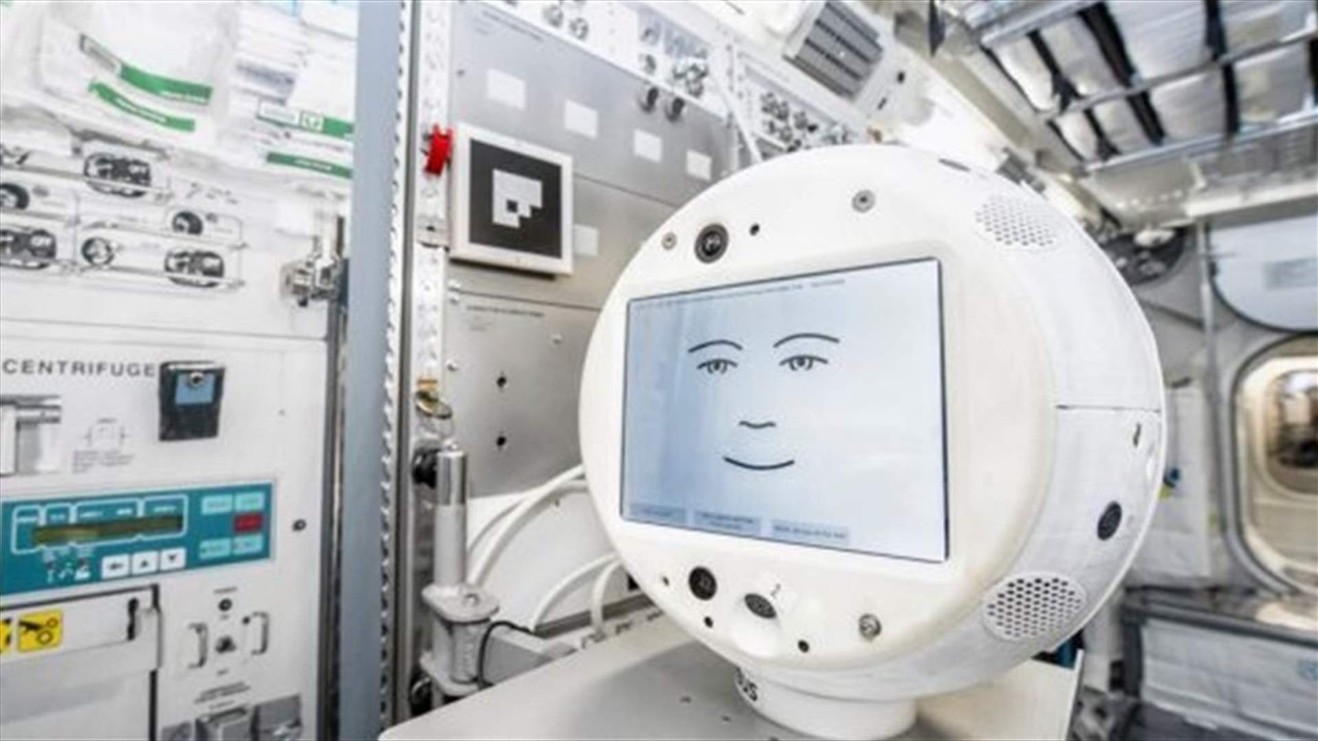 سيمون 2... روبوت مزوّد بالذكاء الإصطناعي يفهم شعور رواد الفضاء