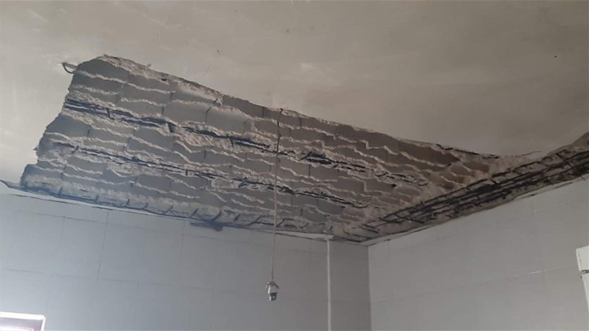 Family of 7 survives roof collapse in Akkar