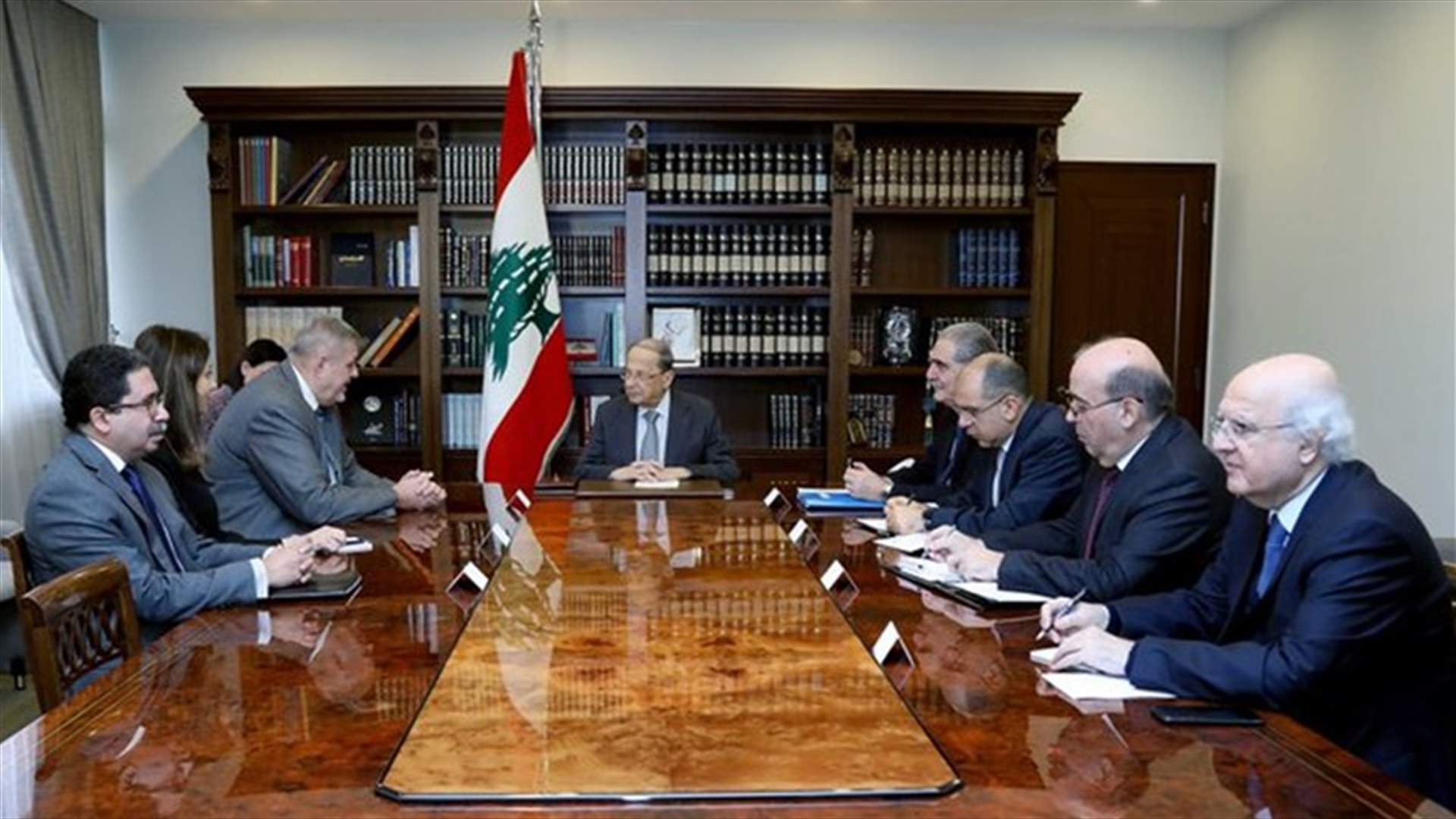 عون عرض مع كوبيتش التحضيرات للمؤتمر الذي سيعقد في باريس بشأن لبنان