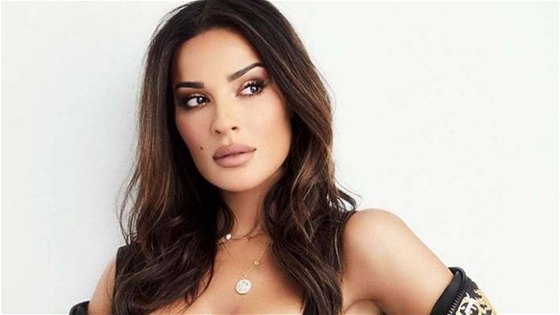 نجوميّة نادين نسيب نجيم تصل إلى إسبانيا