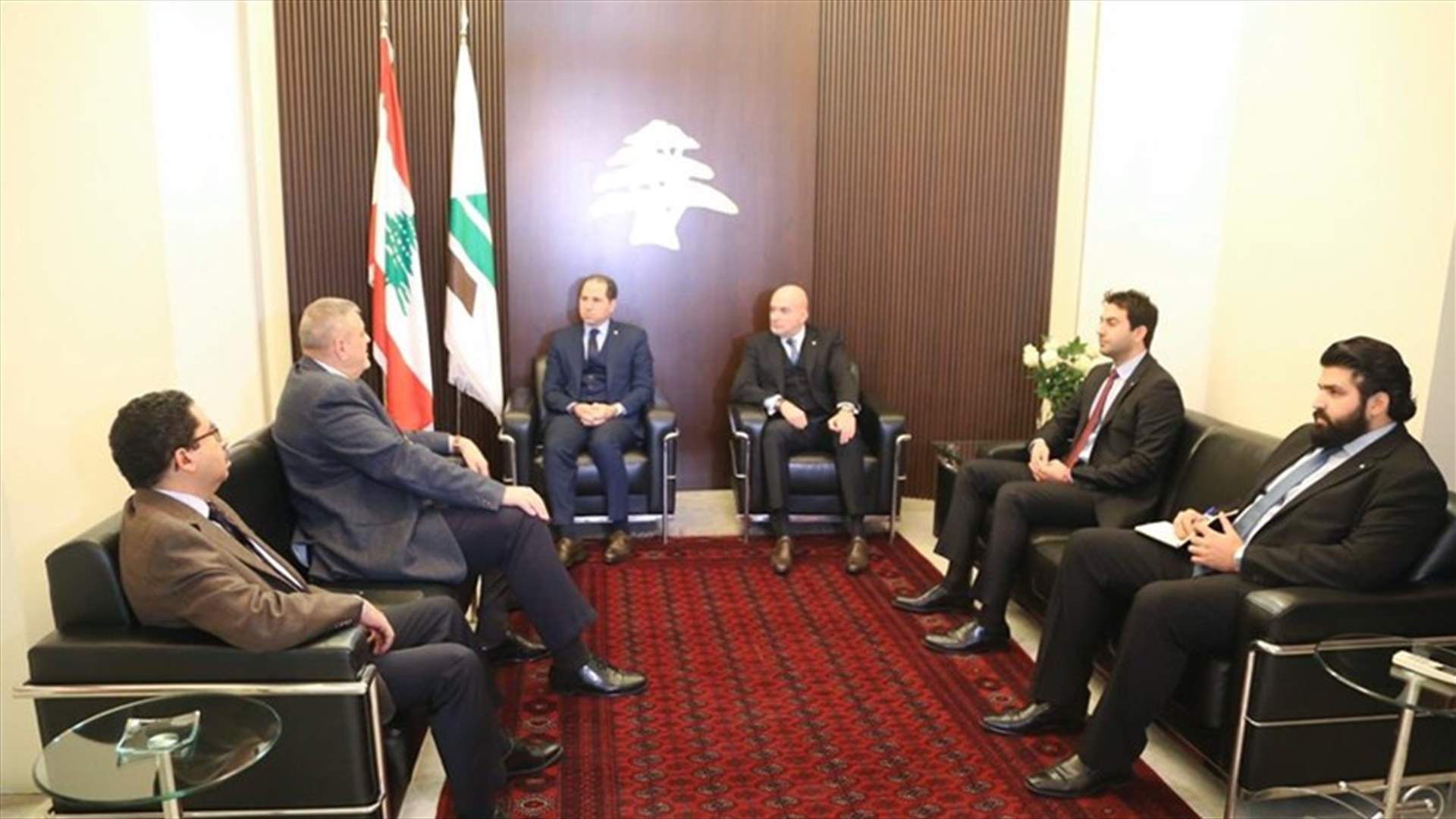 الجميل طرح خطة طوارىء لاعادة تحريك عجلة الاقتصاد