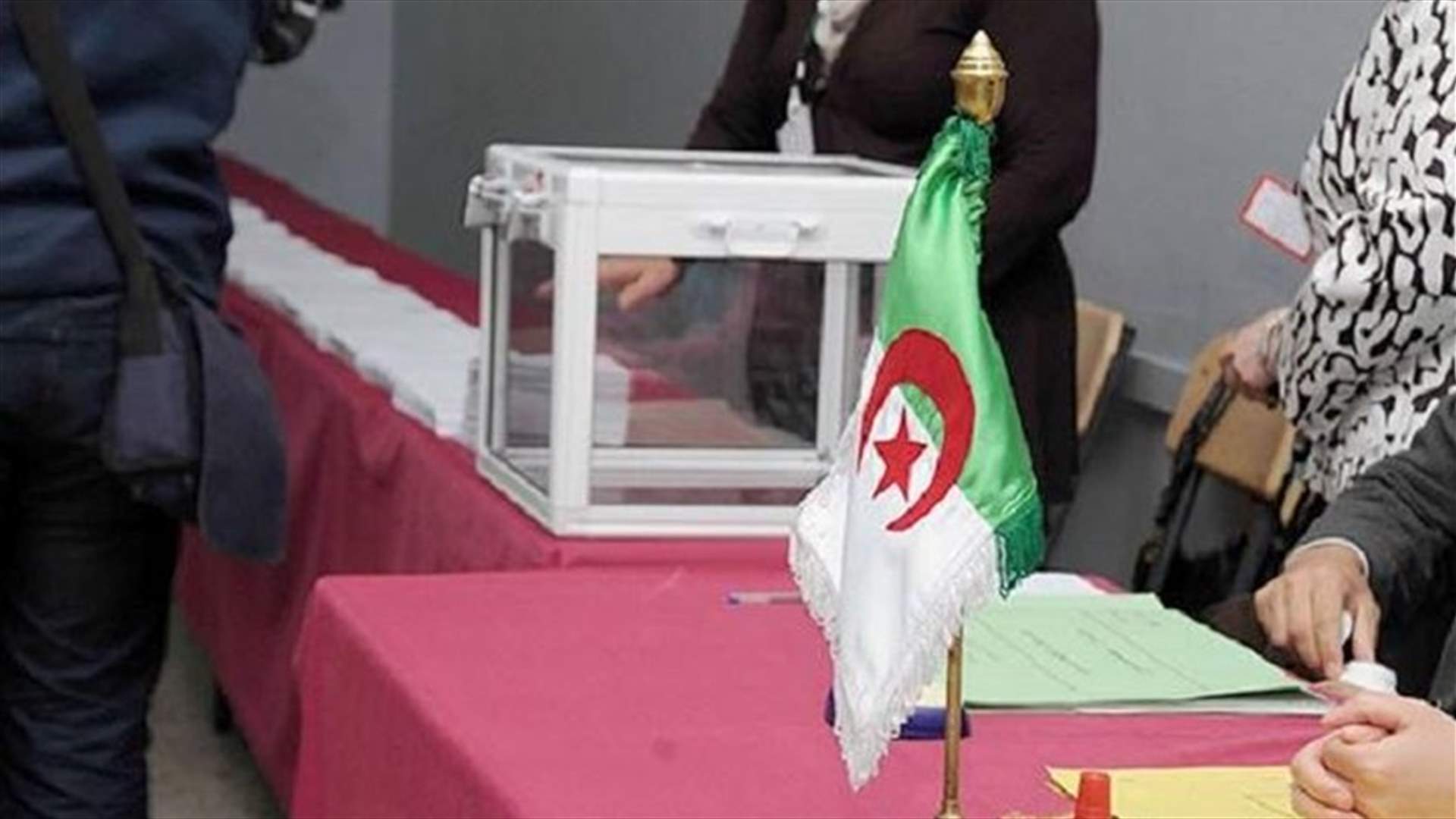 بدء انتخابات الرئاسة في الجزائر