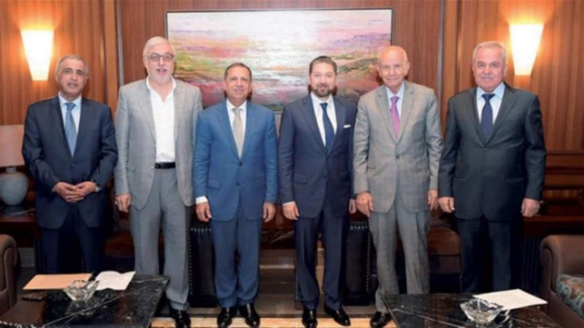 اللقاء التشاوري: للتوقف عن الدلع السياسي والترف المعيب في المماحكات