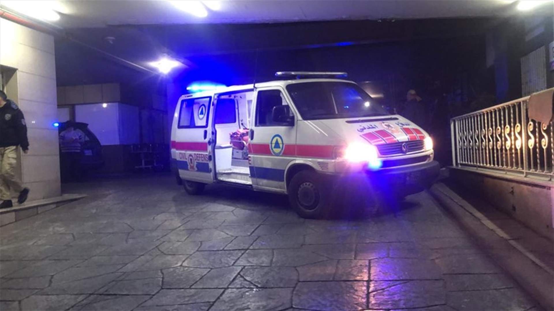 الدفاع المدني: عناصرنا نقلت جريحين من عناصر قوى الامن الداخلي