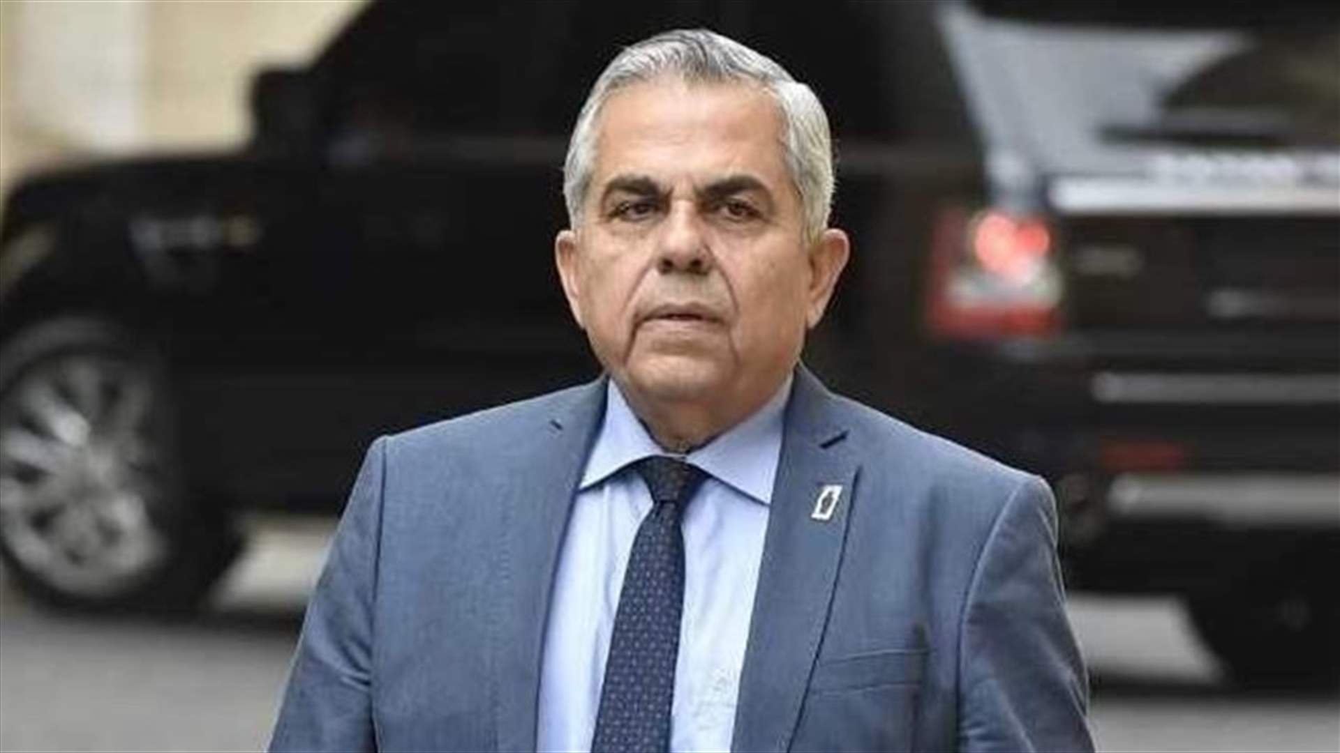 حكمت ديب للحريري: يلا زيح من الدرب