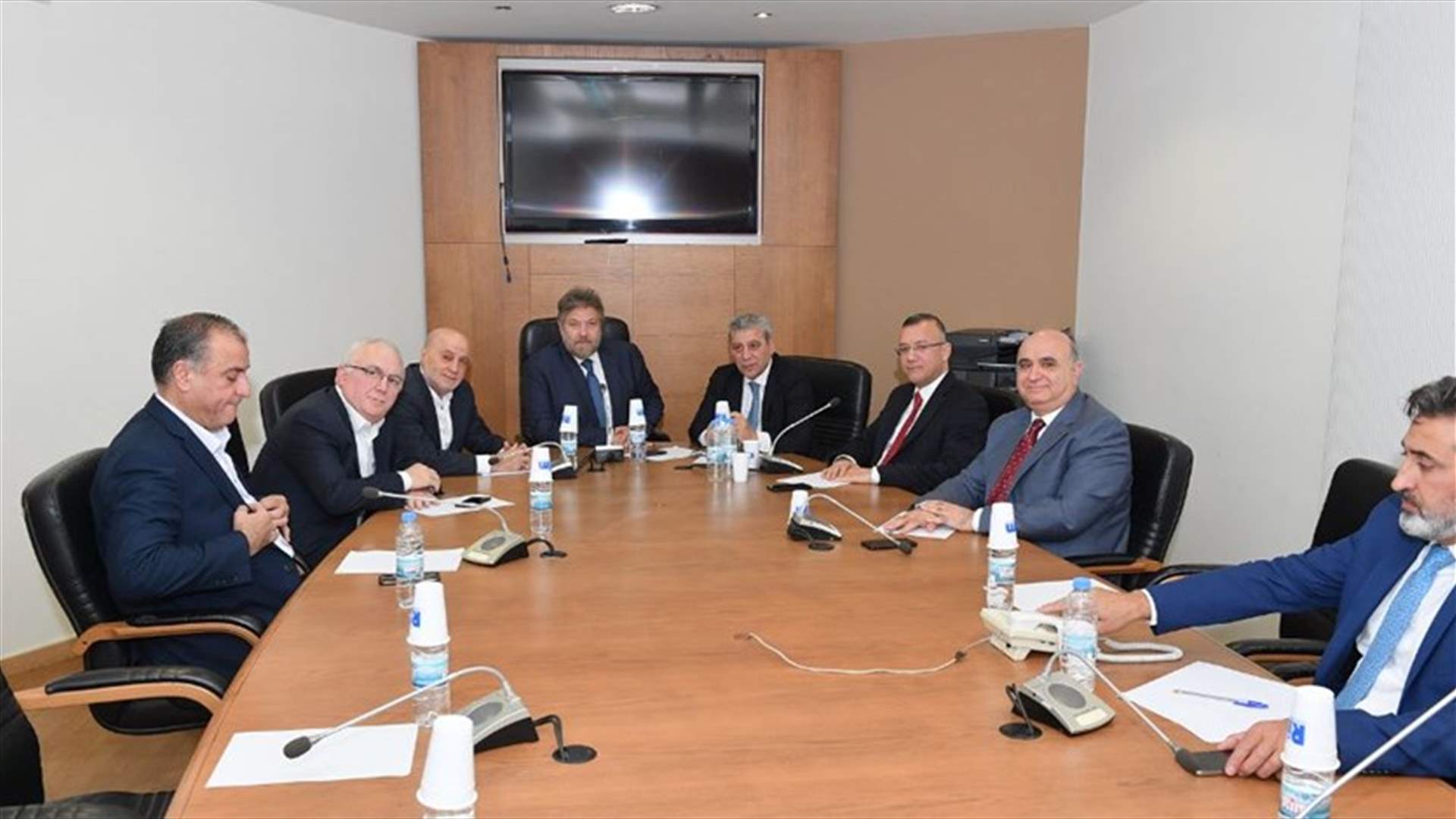 افرام: لا أملك ما يطمئن الناس والمطلوب حكومة تستعيد الثقة