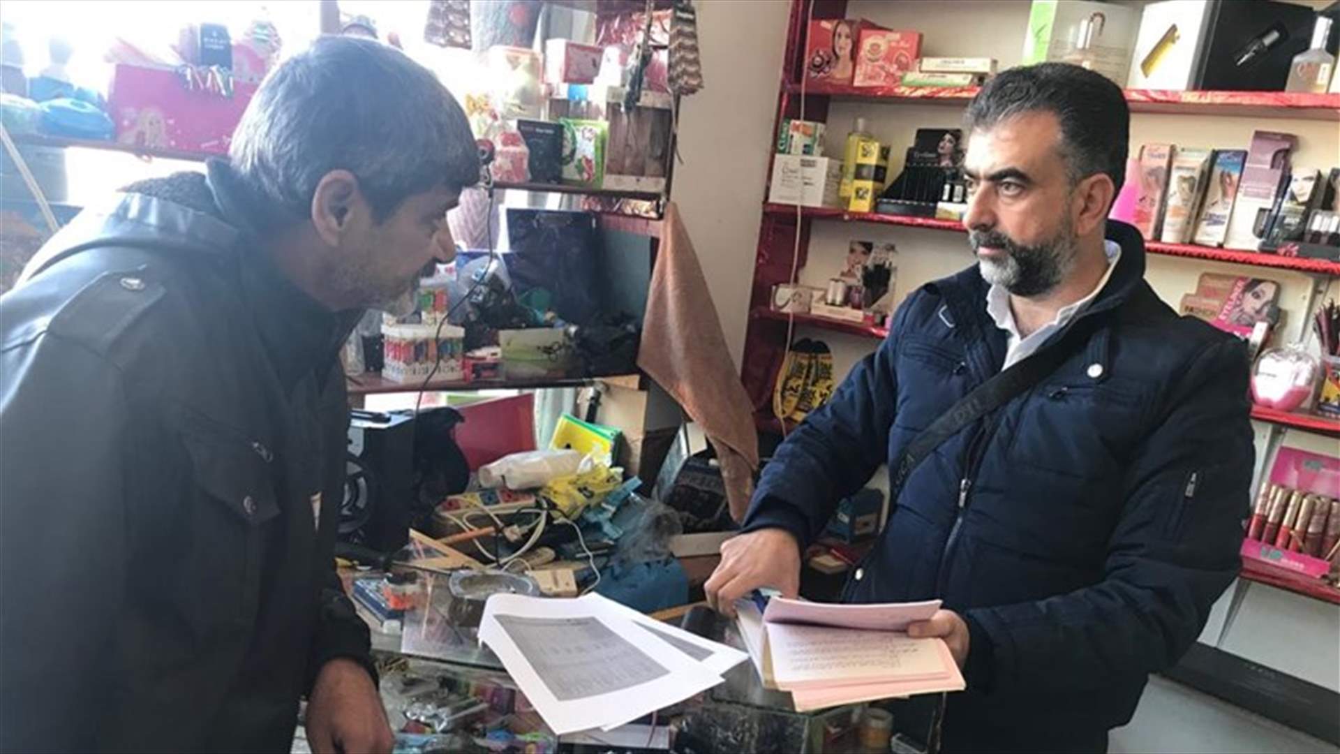 "العمل" تكشف على مخيمات النازحين عند ضفاف نهر الليطاني (صوَر)