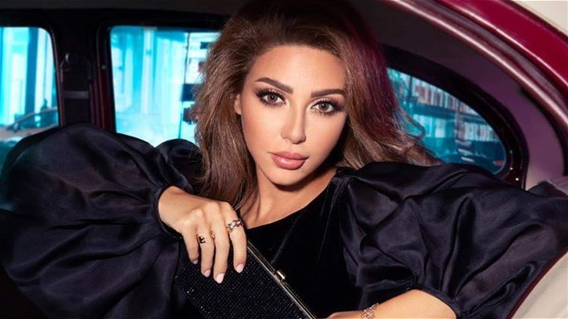 ميريام فارس بإطلالة براقة في موسم الرياض! (صور)