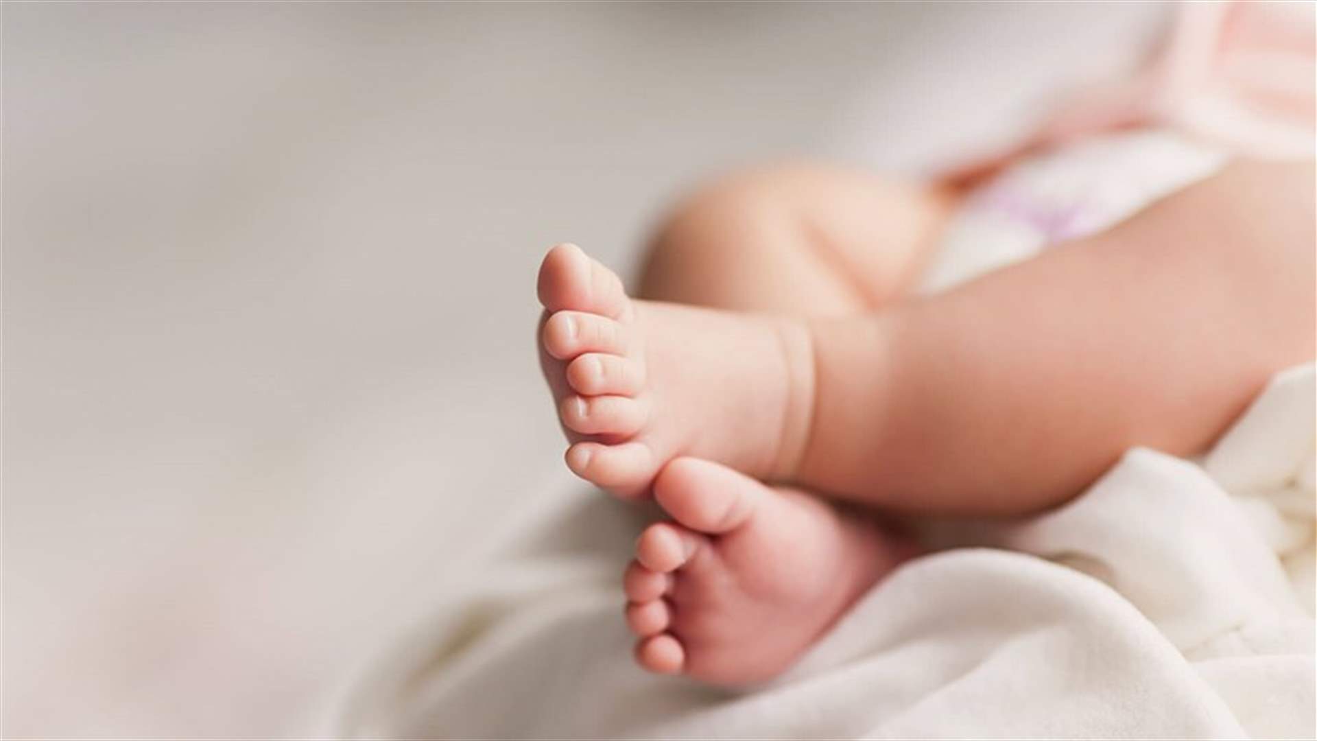 السجن لأب طعن زوجته وقتل ابنه الرضيع بسبب شعوره بالغيرة!