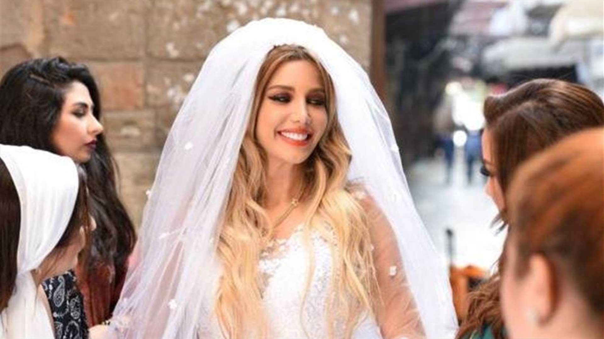 الكشف عن هوية خطيب دانا حلبي