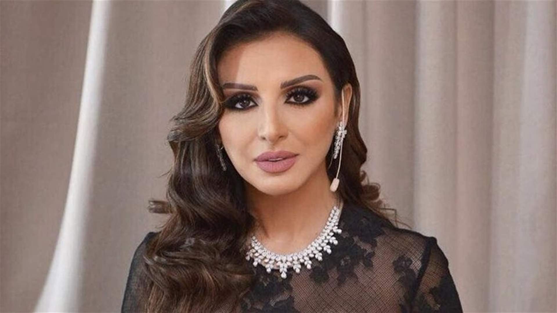 أنغام تحت المراقبة الطبية لمدّة أسبوع.. تفاصيل دخولها المستشفى