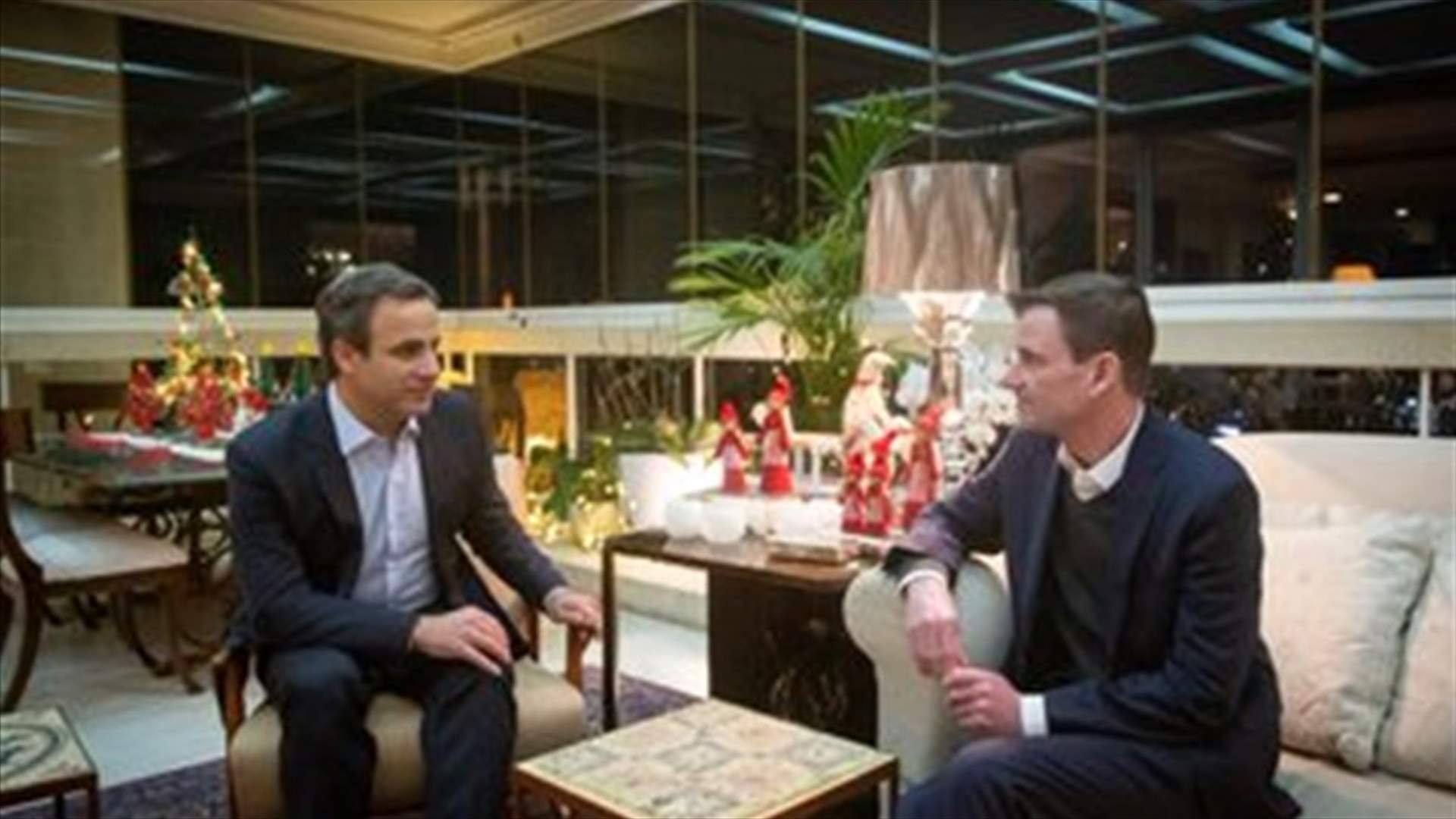 معوّض التقى هيل: بحث معمق في كيفية مساعدة لبنان على الخروج من أزمته