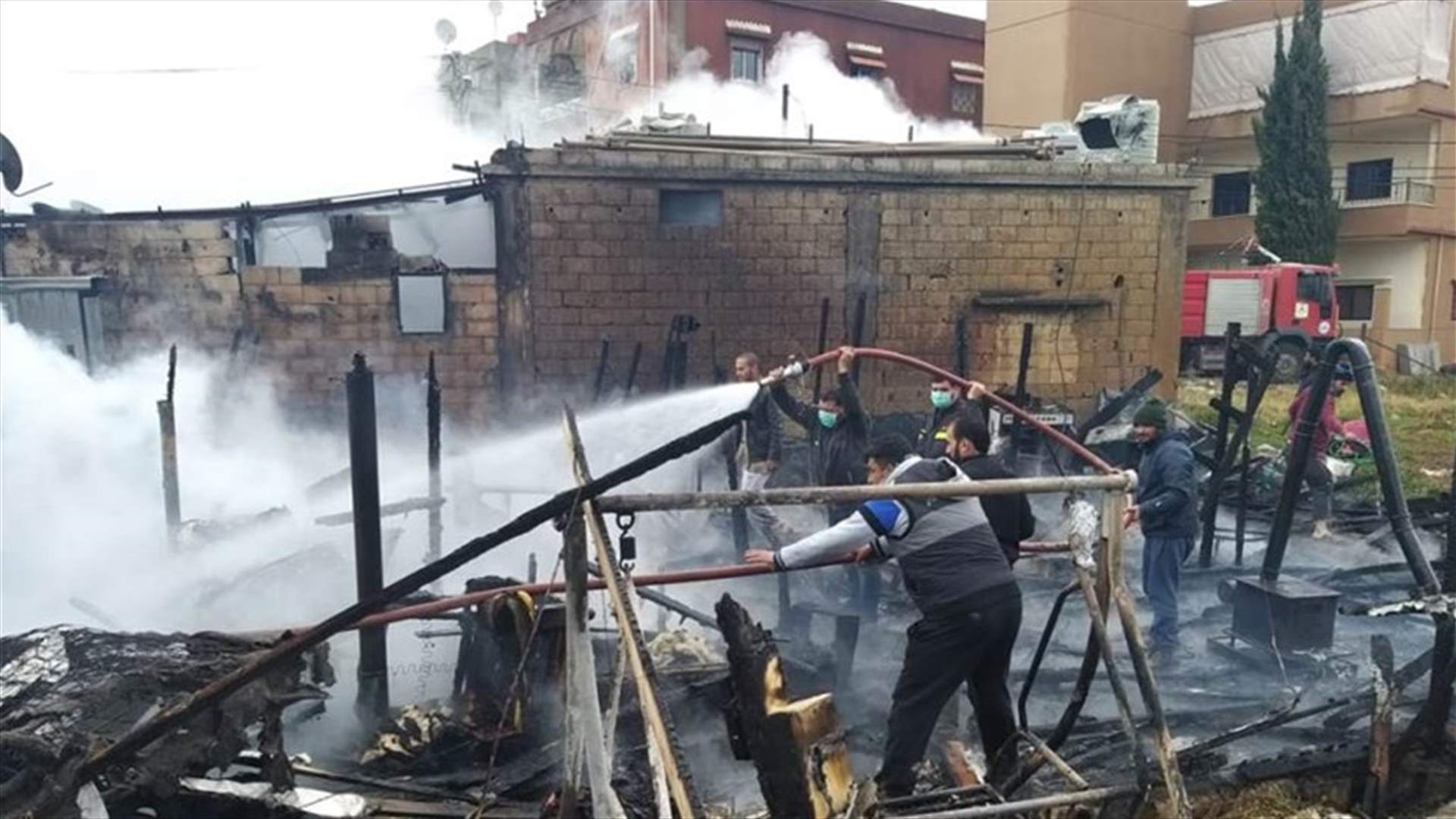 حريق في خيم للنازحين في رياق