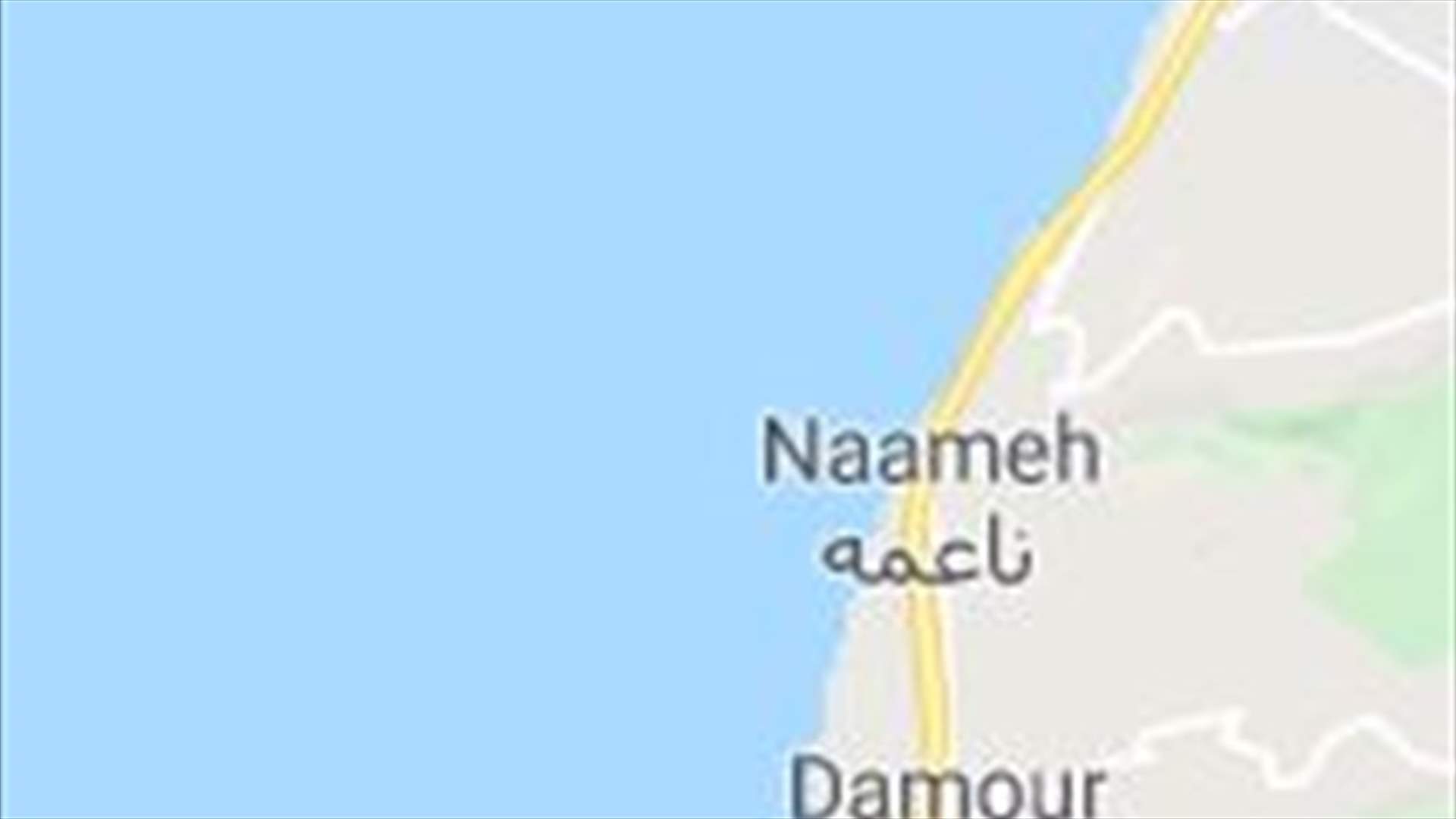 العثور على جسم غريب عند شاطئ الناعمة عليه كتابات عبرية (صورة)