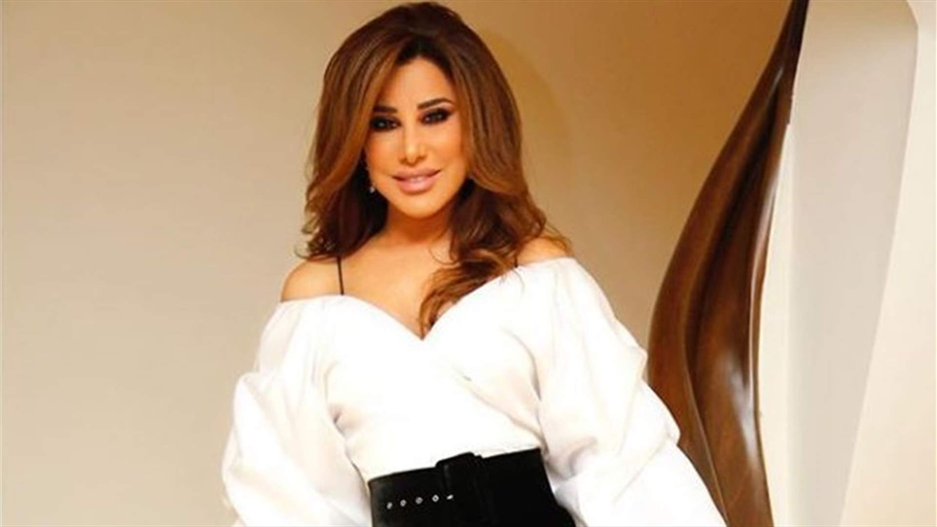نجوى كرم تتصل بمعجبيها.. فكيف جاءت ردود فعلهم؟ (فيديو)