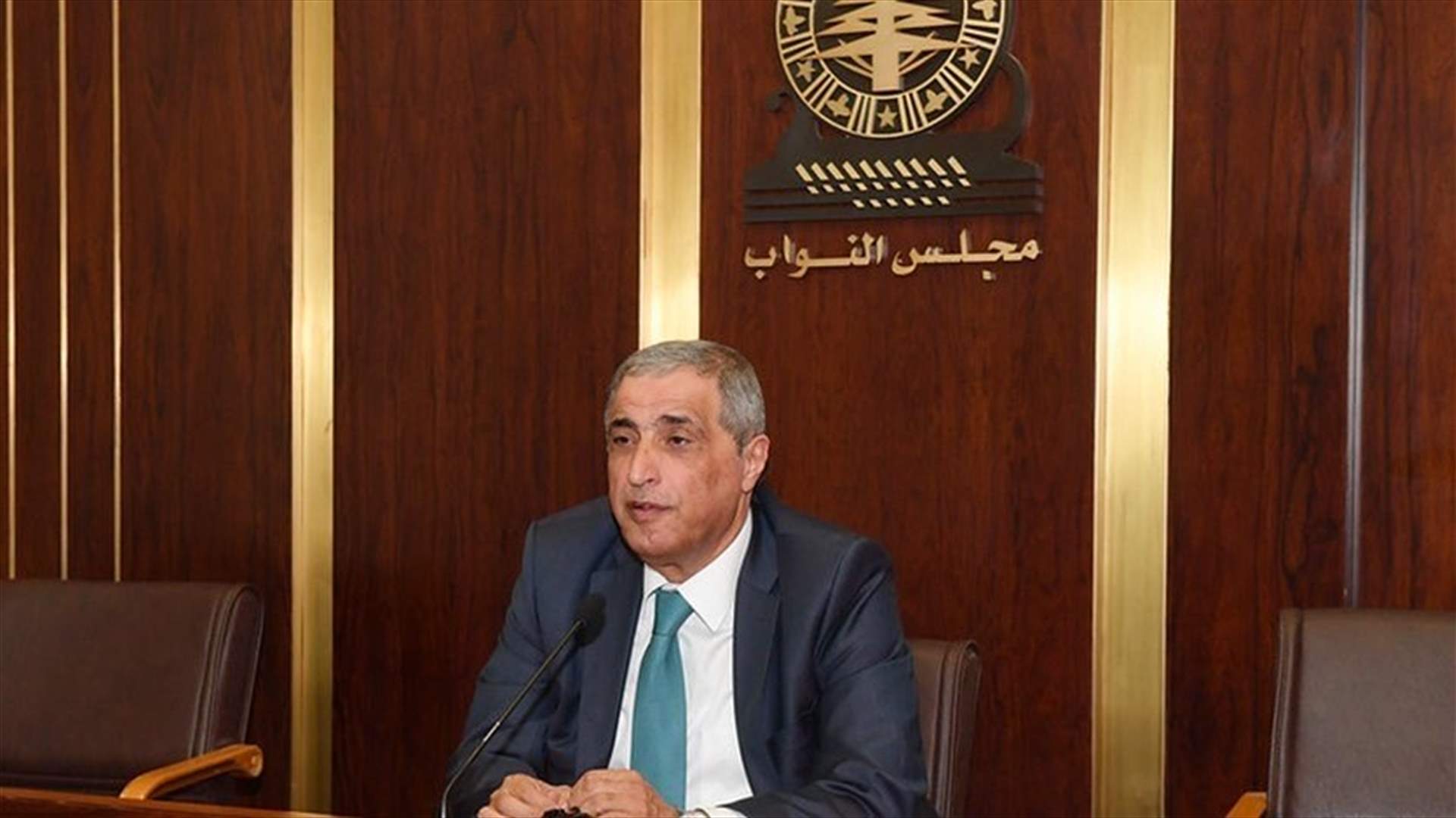 هاشم: لإنصاف الناجحين في الخدمة المدنية
