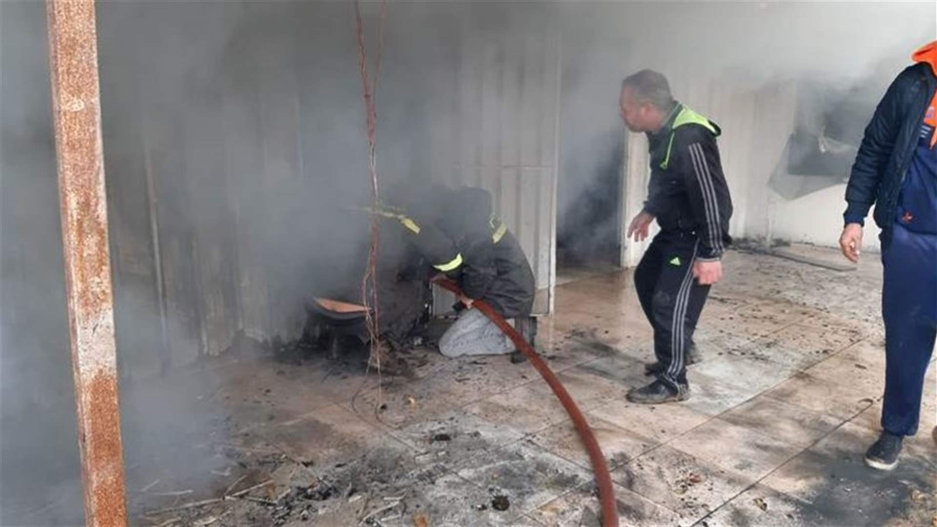 احتكاك كهربائي تسبب بإندلاع حريق في حلبا (صورة)