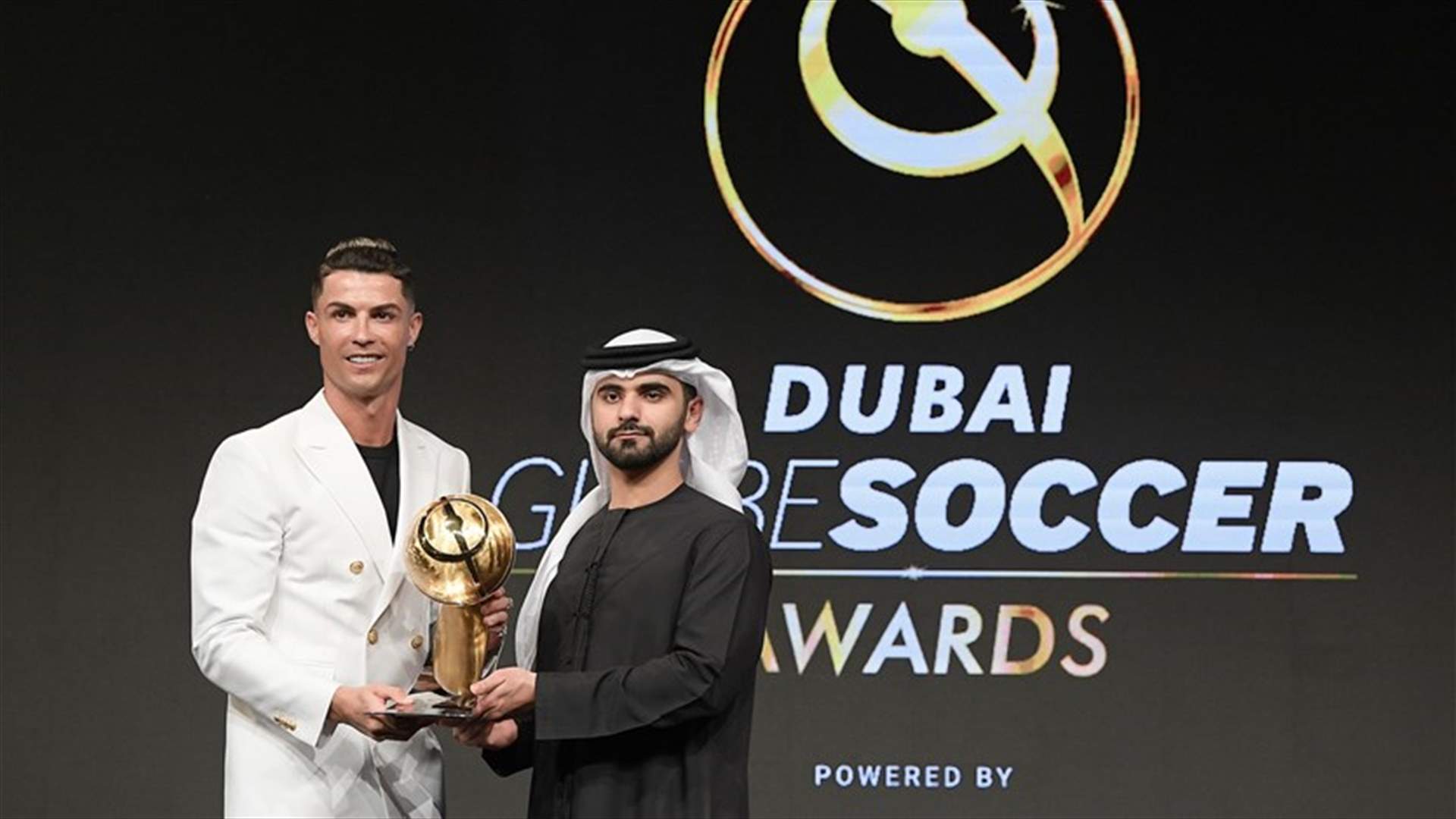كريستيانو رونالدو يفوز بجائزة "Globe Soccer" لأفضل لاعب في العالم ٢٠١٩ (فيديو)
