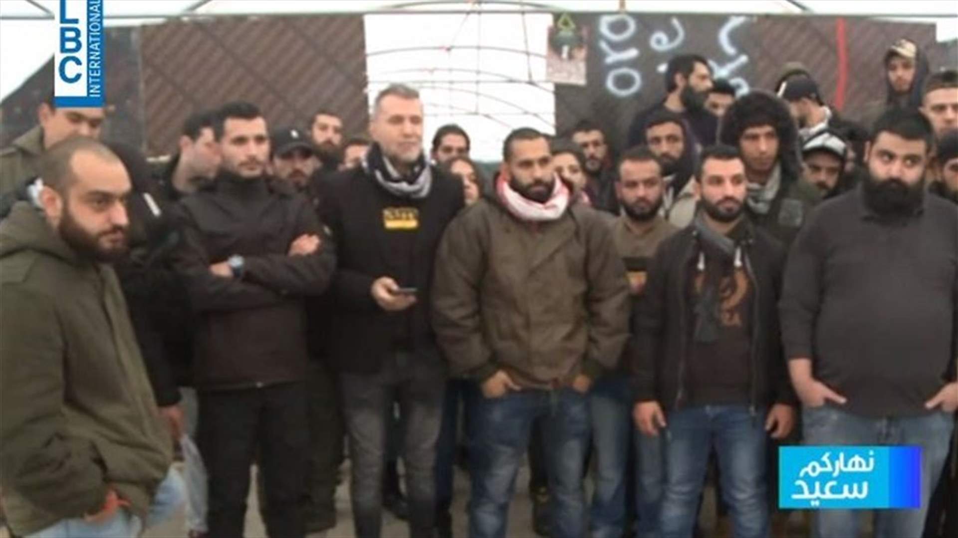 Tent in Martyrs Square causes issues between protesters and security forces (Video)