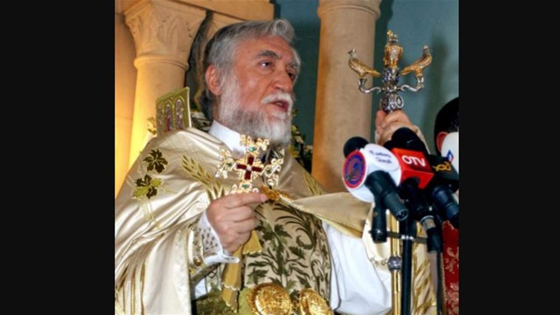 الكاثوليكوس آرام الأول: الحياة السياسية بحاجة إلى وجوه جديدة