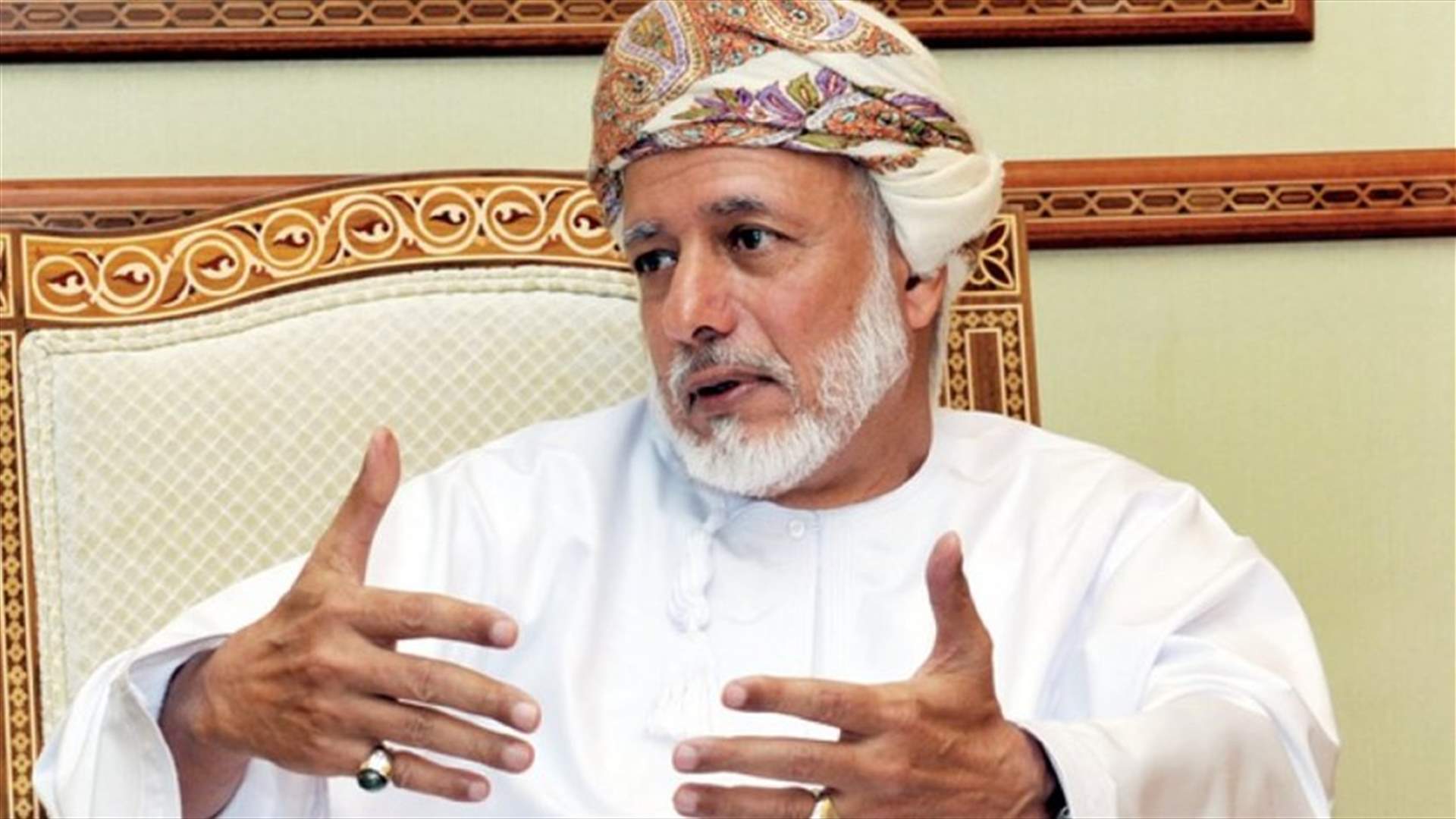وكالة الأنباء الإيرانية: وزير عماني يقول في إيران إن أمريكا تسعى لتهدئة التوتر