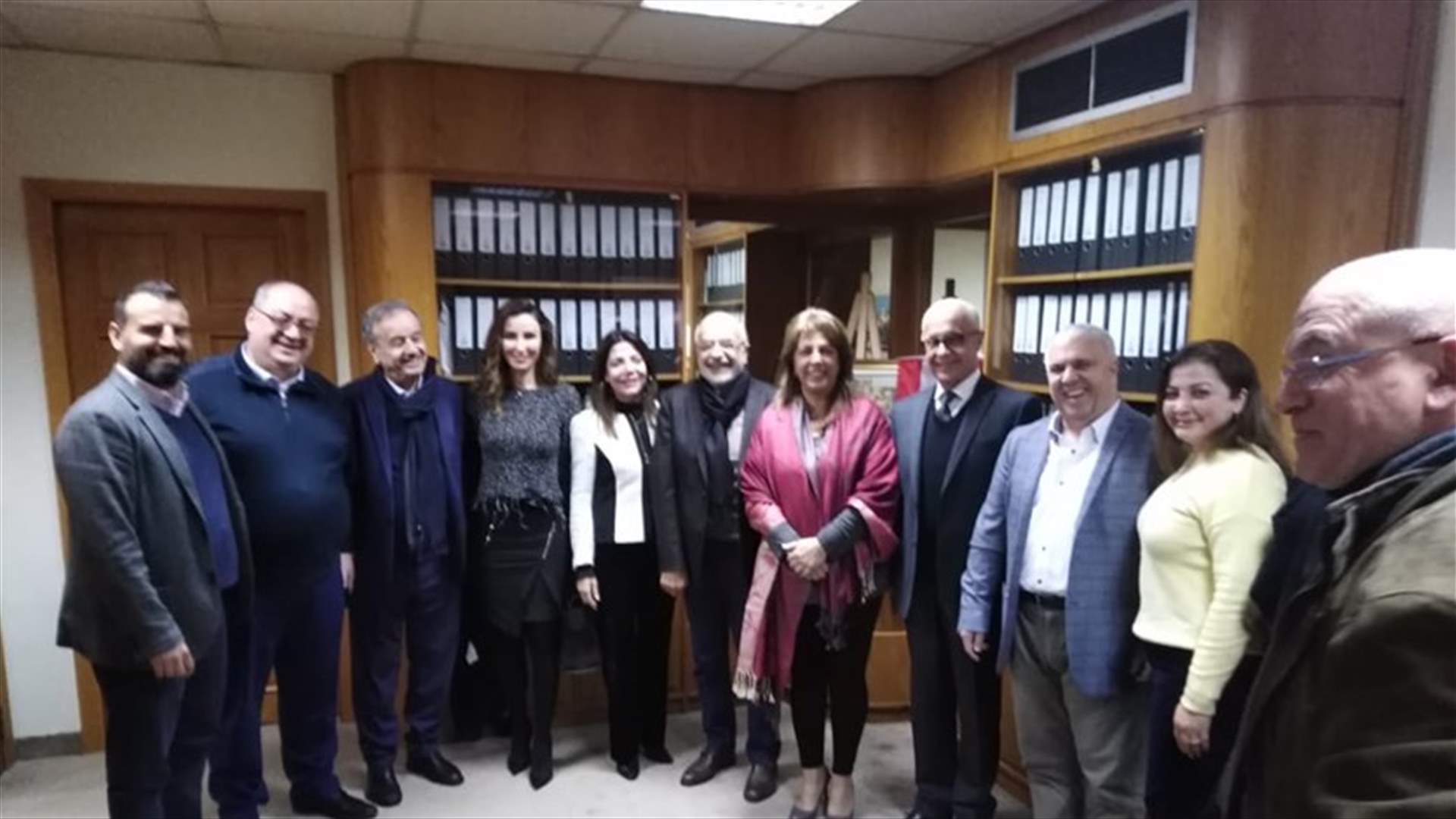 شهيب زار المركز التربوي وأشاد بالتحضيرات لإطلاق ورشة تطوير المناهج