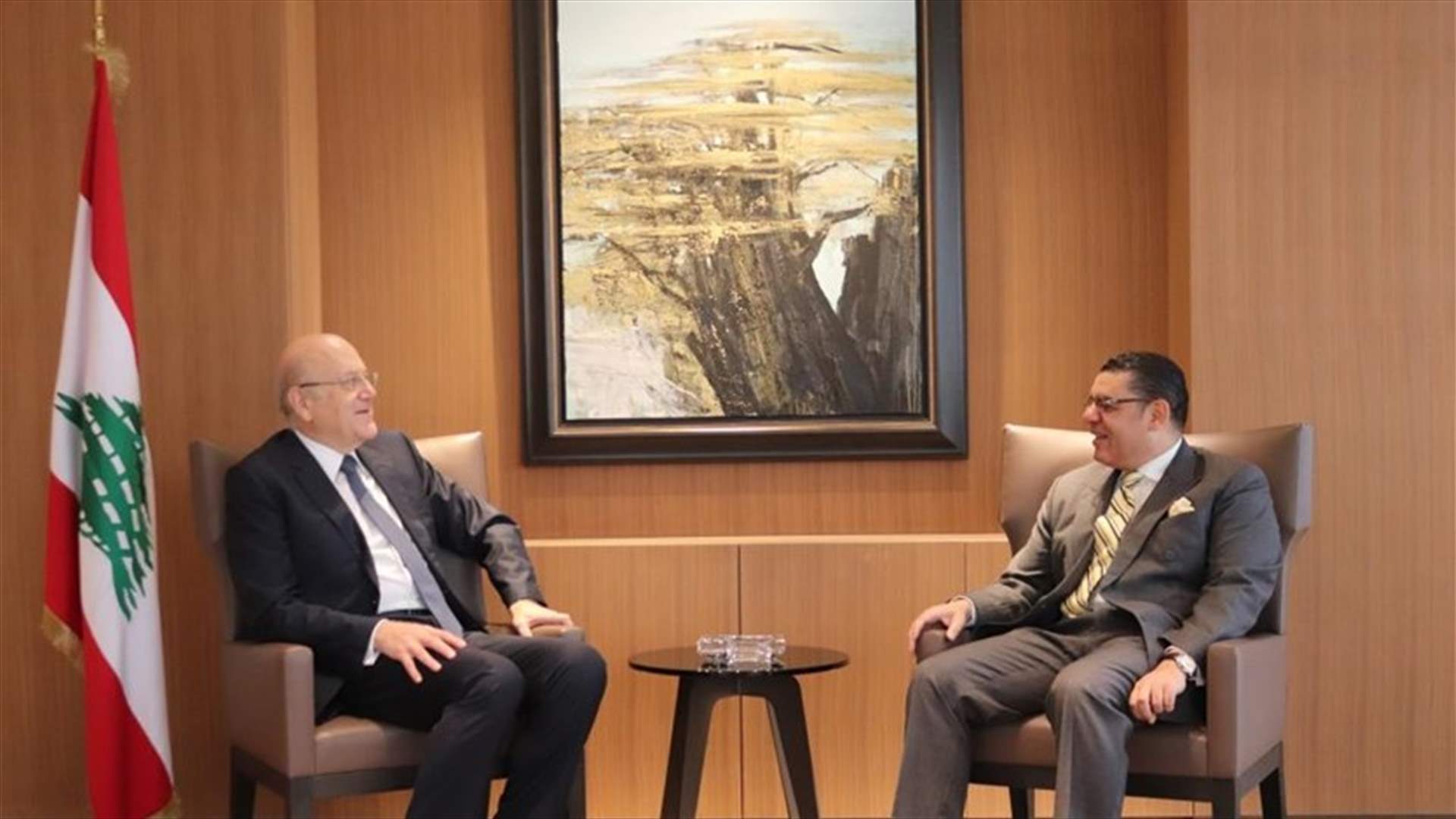ميقاتي عرض مع سفير مصر الاوضاع في لبنان والمنطقة