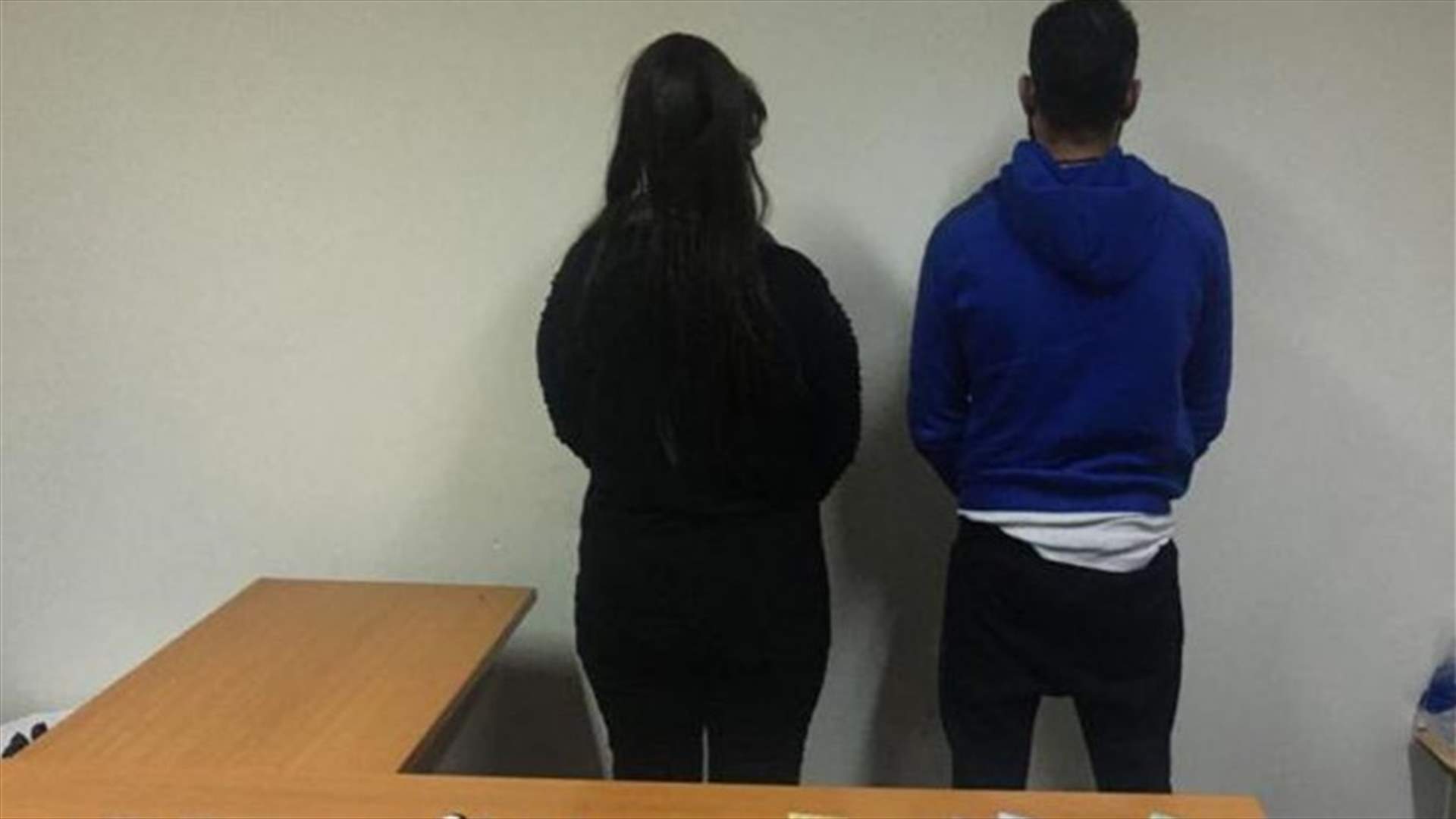 امرأة تروّج المخدرات في كفرشيما... هذا ما ضُبط داخل منزلها