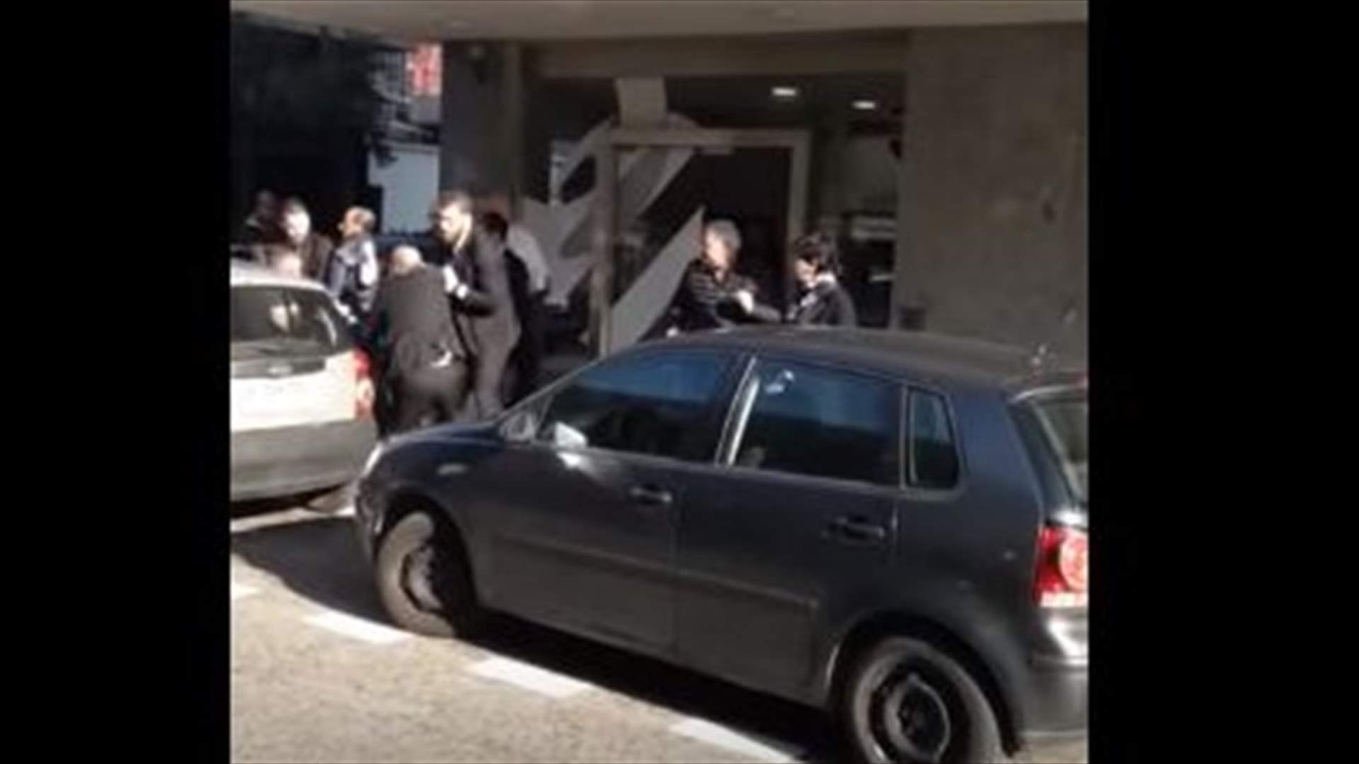 كيف علّق بنك عودة على الحادثة التي جرت بفرعه في جل الديب؟
