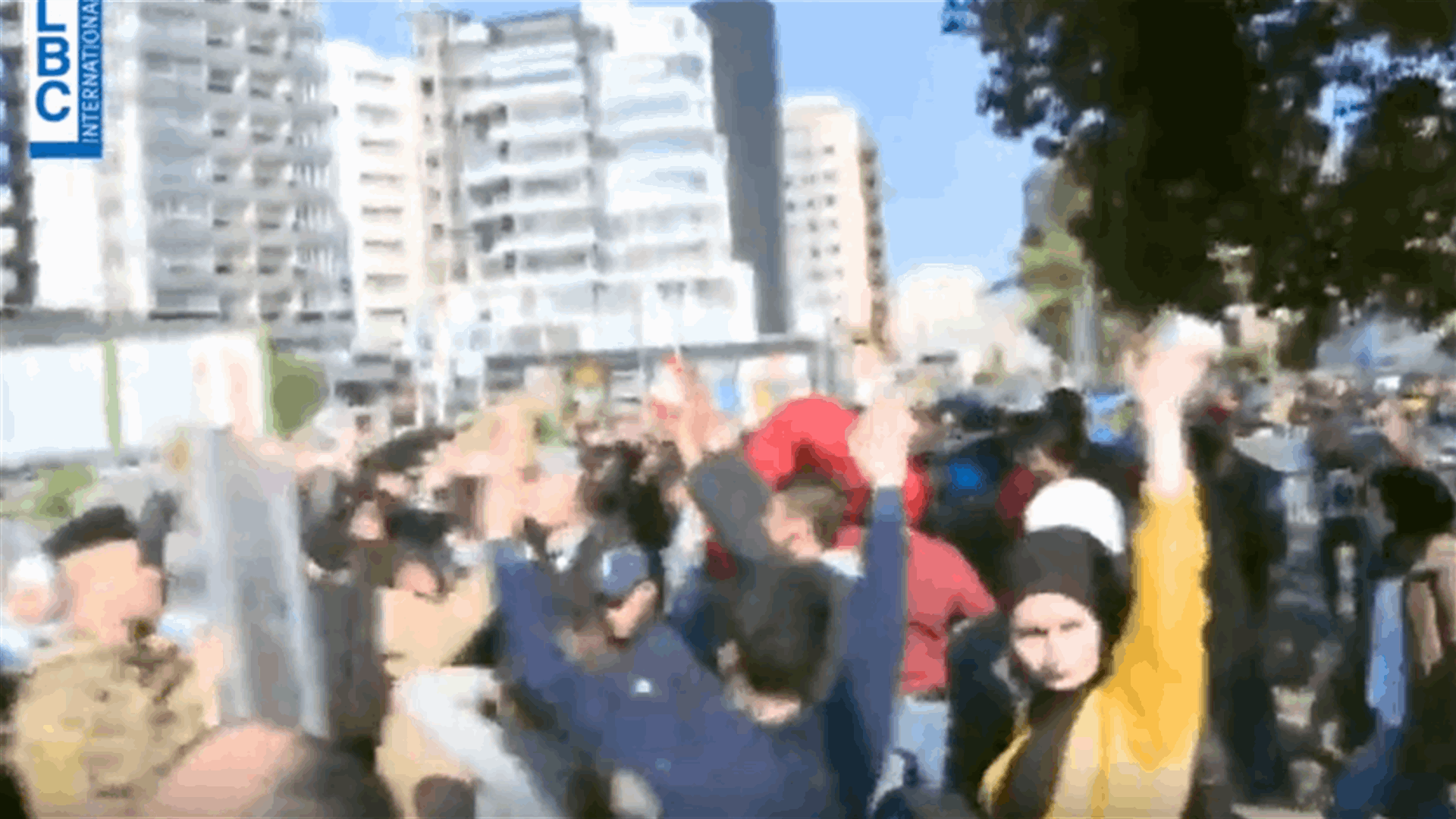 Clash erupts between protesters and army forces in Tripoli’s al-Bahsas (Video)