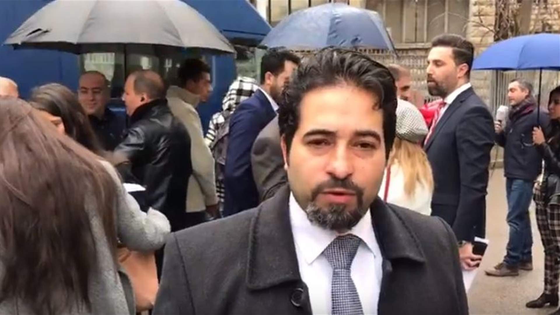 محامون ينفّذون وقفة تضامنية مع موقوفي الاحتجاجات أمام قصر العدل... (فيديو)