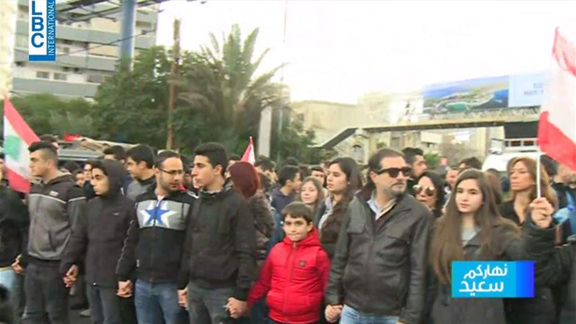 مسيرة طالبية من الجديدة باتجاه أنطلياس (فيديو)