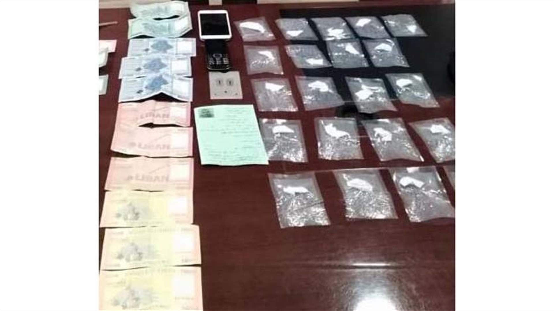 كمين محكم يوقع بمروج مخدرات في الصفرا